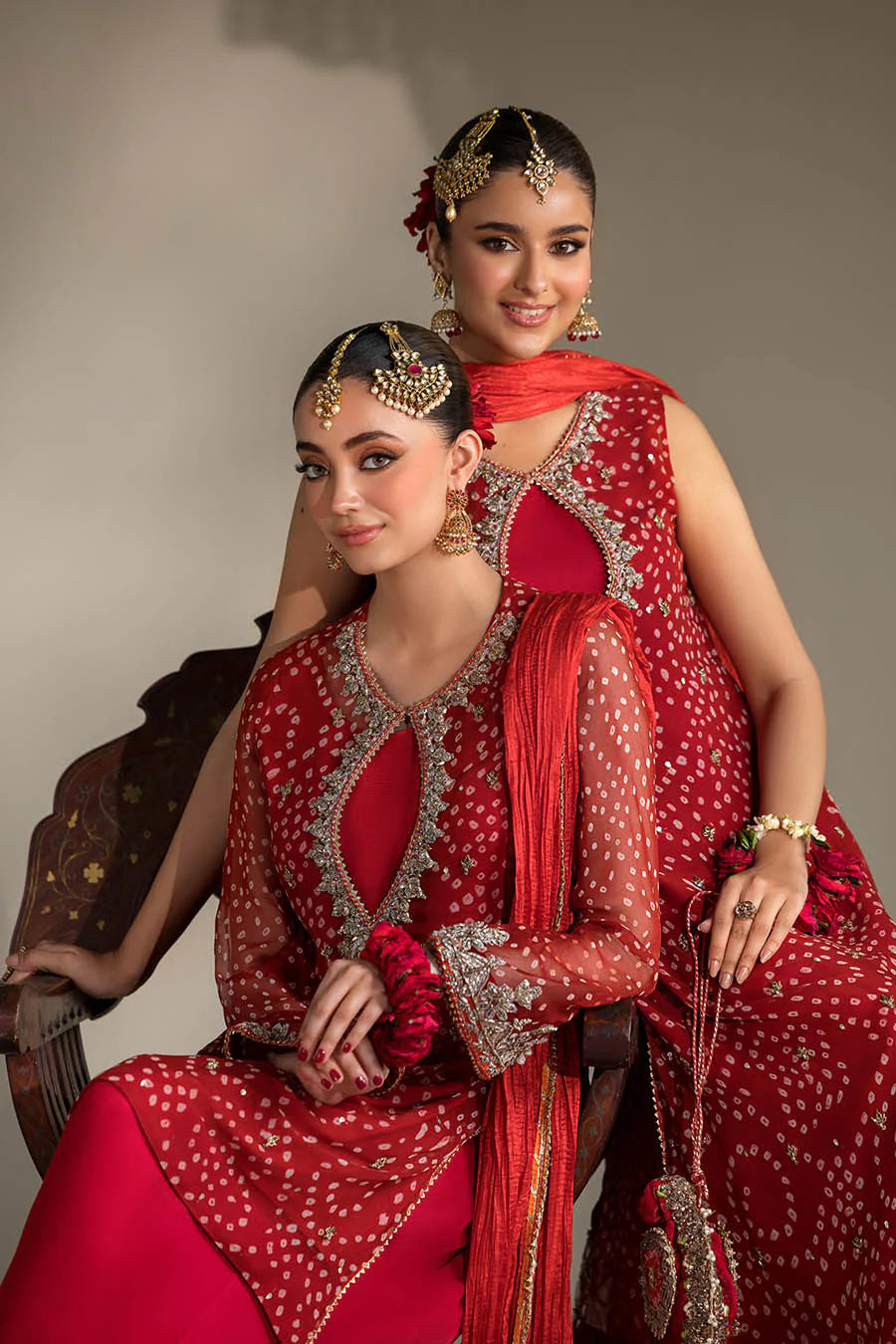 Hand Embroidered Chiffon Chunnari Farshi Shalwar Suit