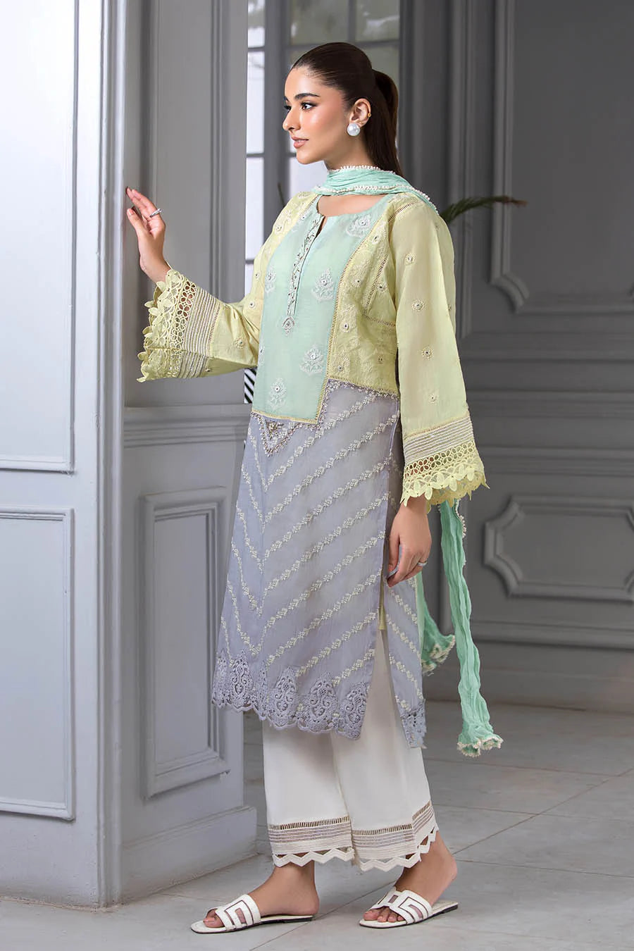 Hand Embroidered 100% Pure Swiss Lawn Cotton Suit