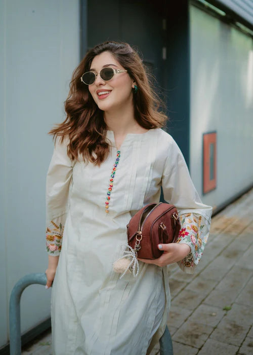 Linen Floral Embroidered Ivory Kurta Set