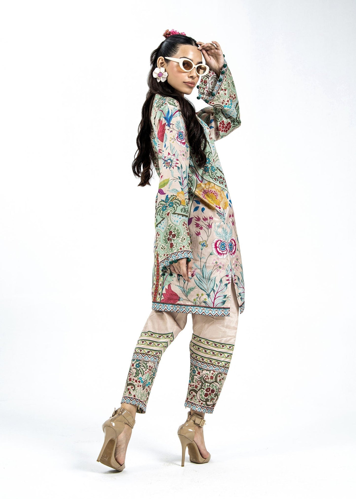 Beige Straight Cut Kurta with Skinny Shalwar Online in Dubai UAE Abudhabi Ajman Sharjah