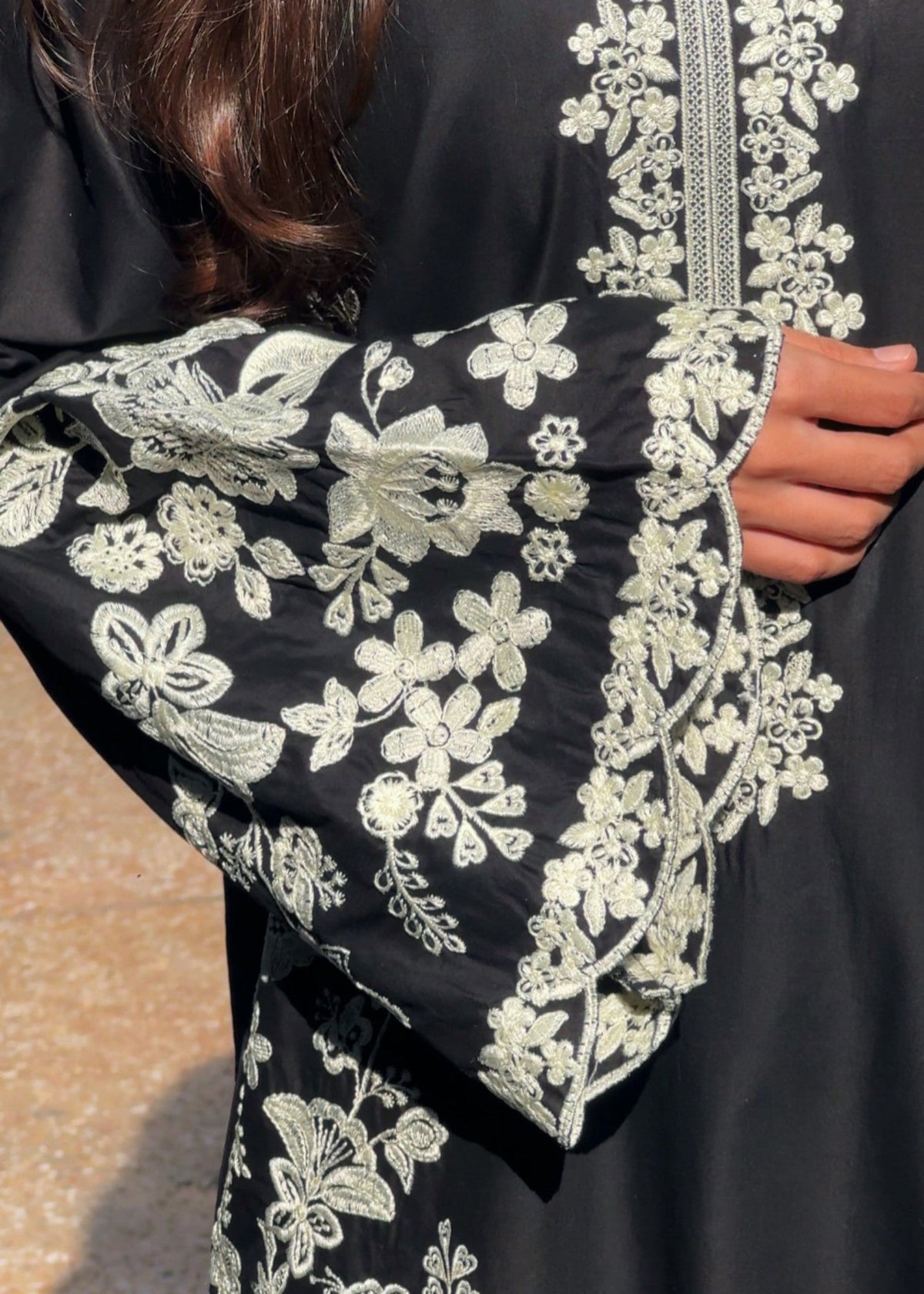 Black Embroidered Lawn Cotton Pakistani Suit Online in Dubai UAE Abudhabi Ajman Sharjah