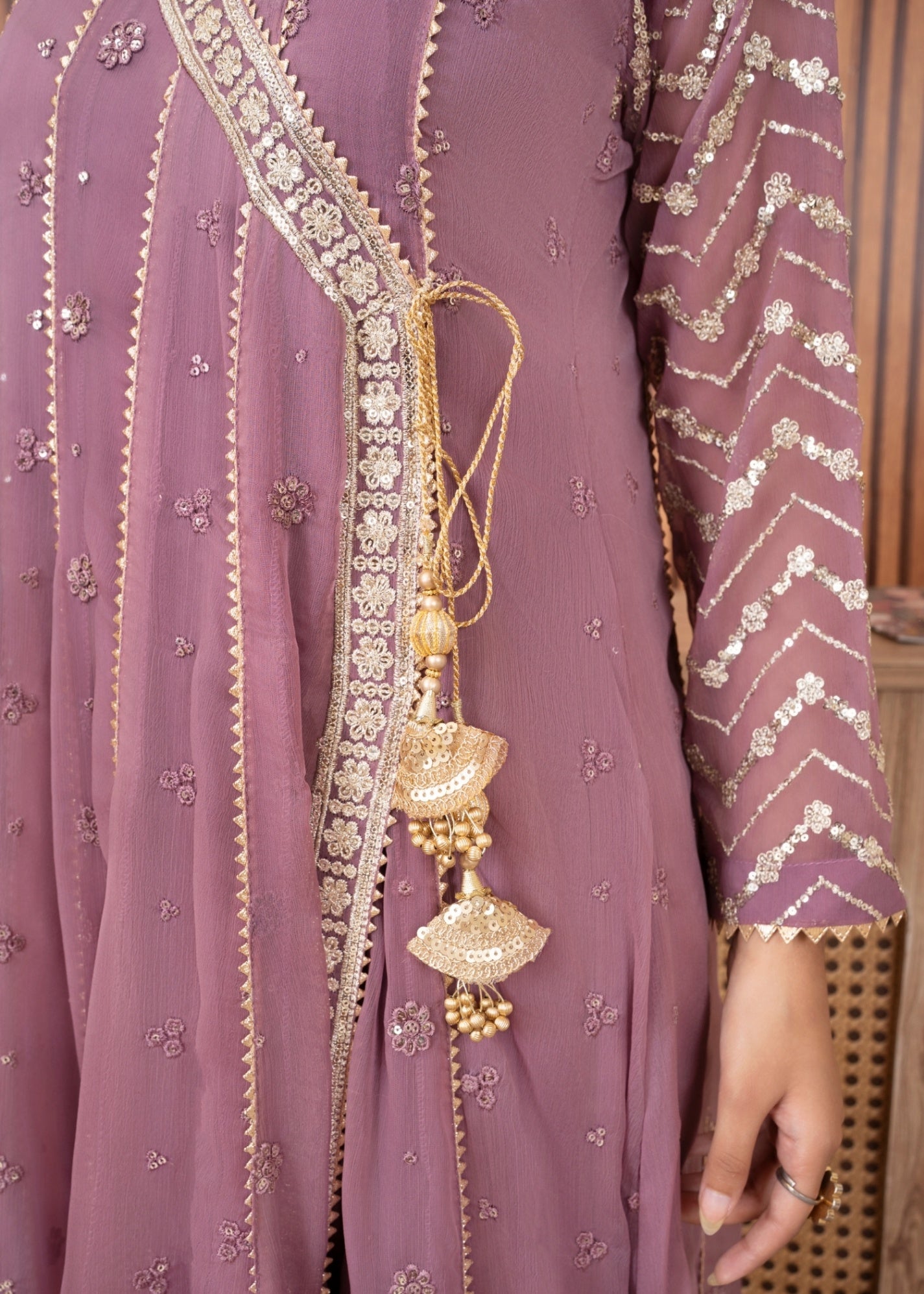 Buy Lilac Embroidered Crepe Trouser Suit Online in KSA Riyadh Saudi Arabia Oman Bahrain Qatar