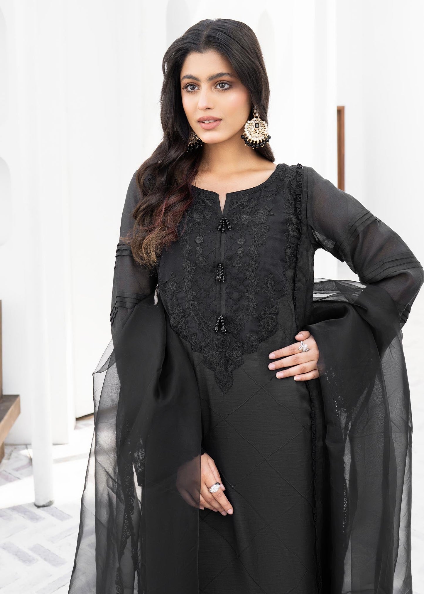 Embroidered Black Cotton Silk Suit Online in KSA Riyadh Saudi Arabia Oman Bahrain Qatar