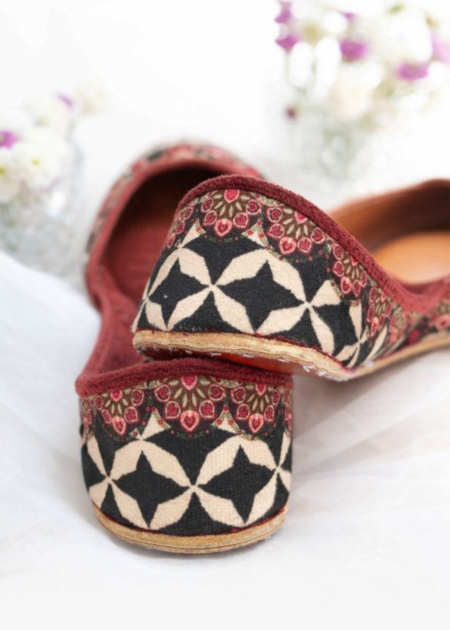 Ethnic Velvet Kolhapuri Online in Sri Lanka India Australia