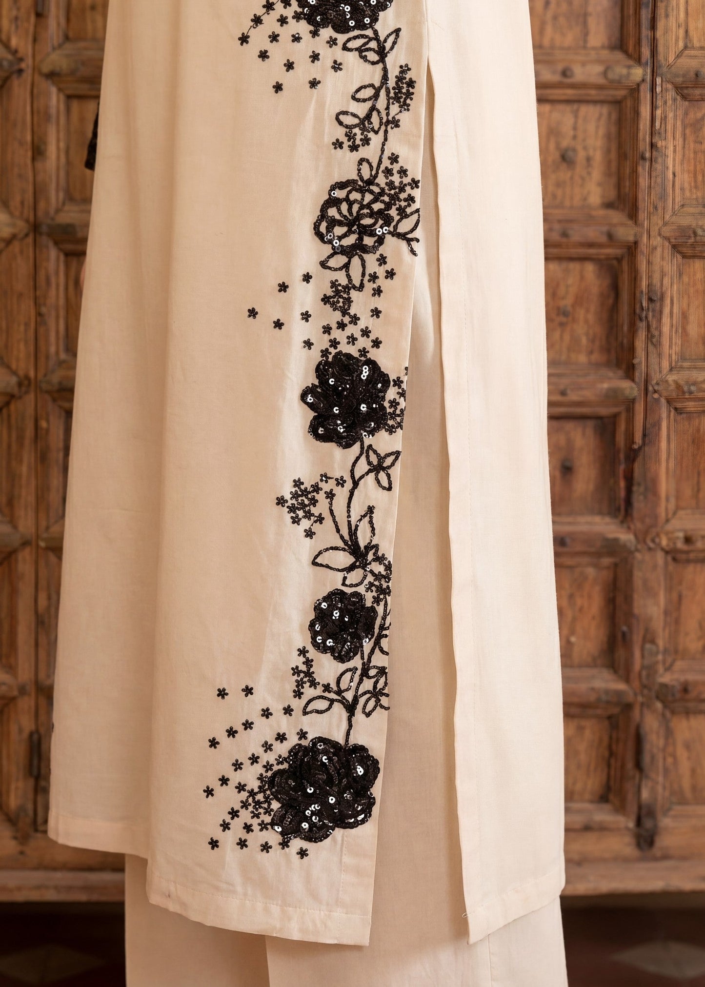 Ivory Summer Lawn Kurta with Sequins Online in Dubai UAE Abudhabi Ajman Sharjah