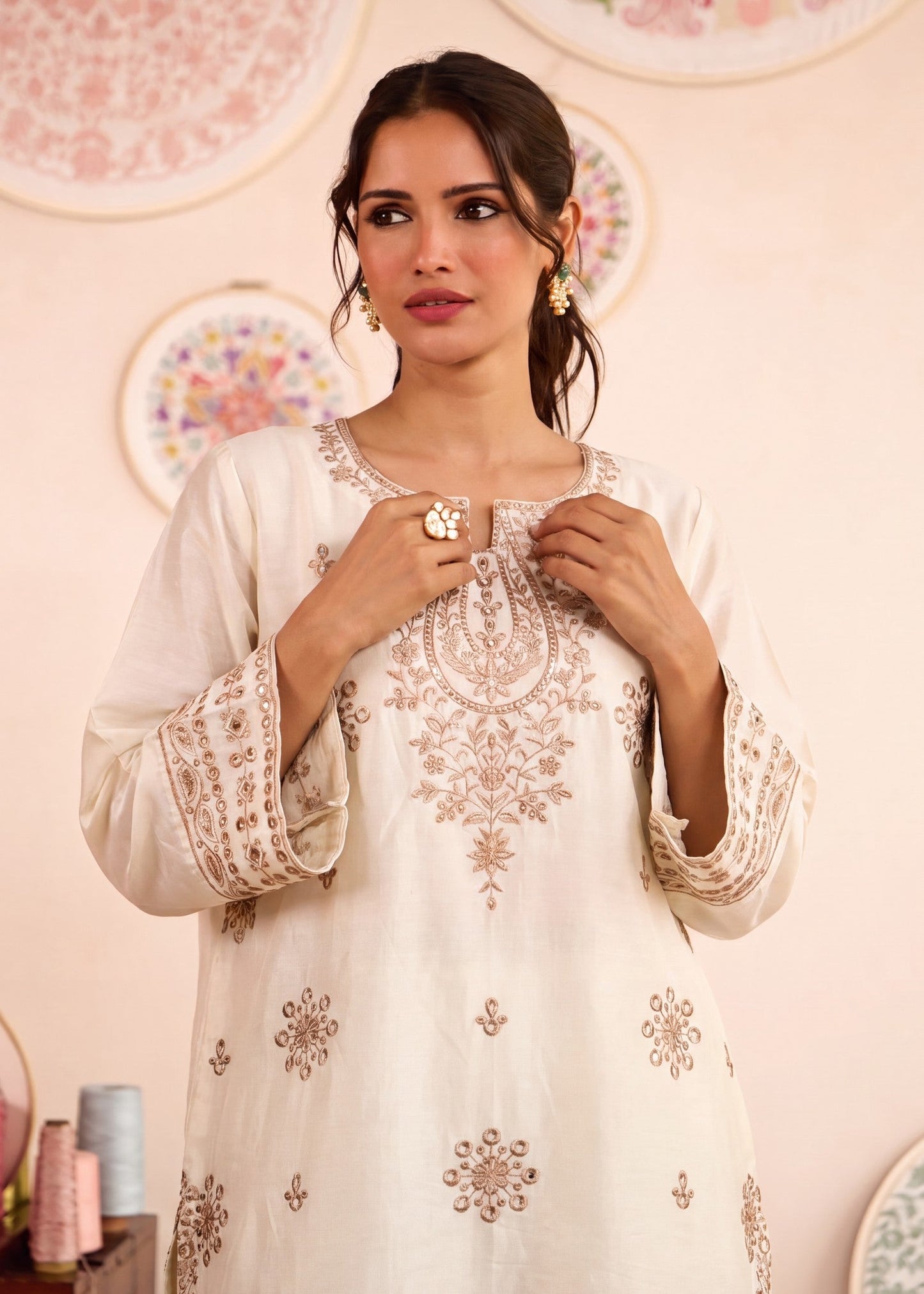 Pakistani Embroidered Off-White Lawn Suit Online in KSA Riyadh Saudi Arabia Oman Bahrain Qatar