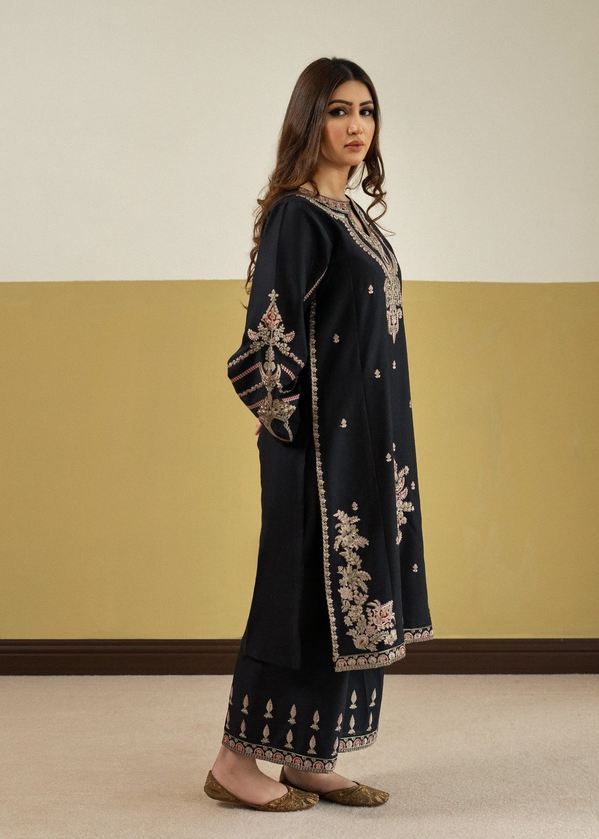 Black Lawn Kurta Set with Plazzo Online in UK USA Canada