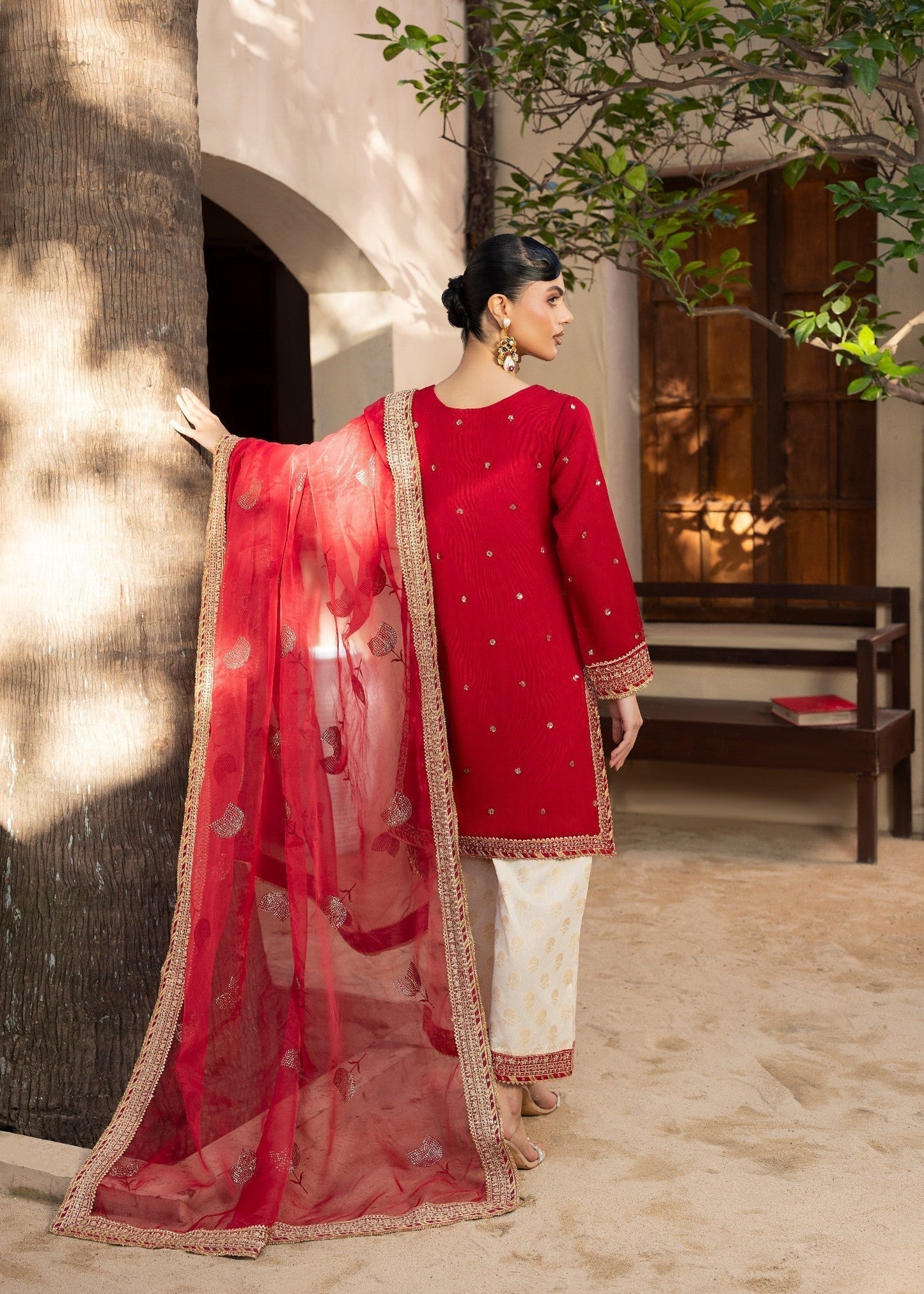 Pakistani Red Raw Silk Partywear Salwar Suit Online in KSA Riyadh Saudi Arabia Oman Bahrain Qatar