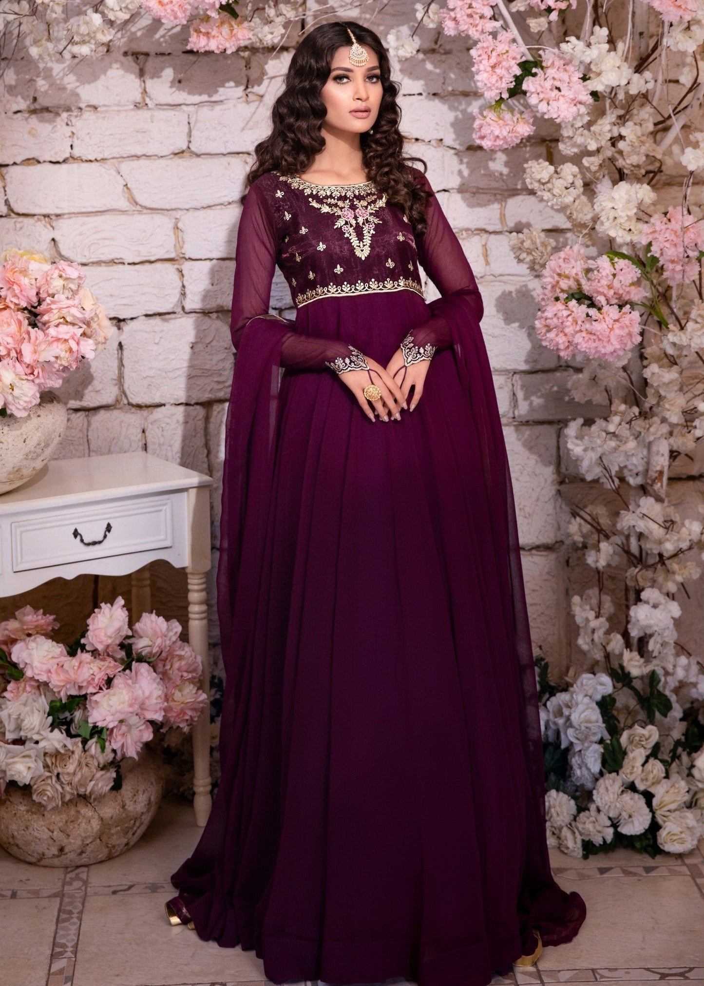 Purple Burgundy Embellished Chiffon Festive Suit Online in KSA Riyadh Saudi Arabia Oman Bahrain Qatar