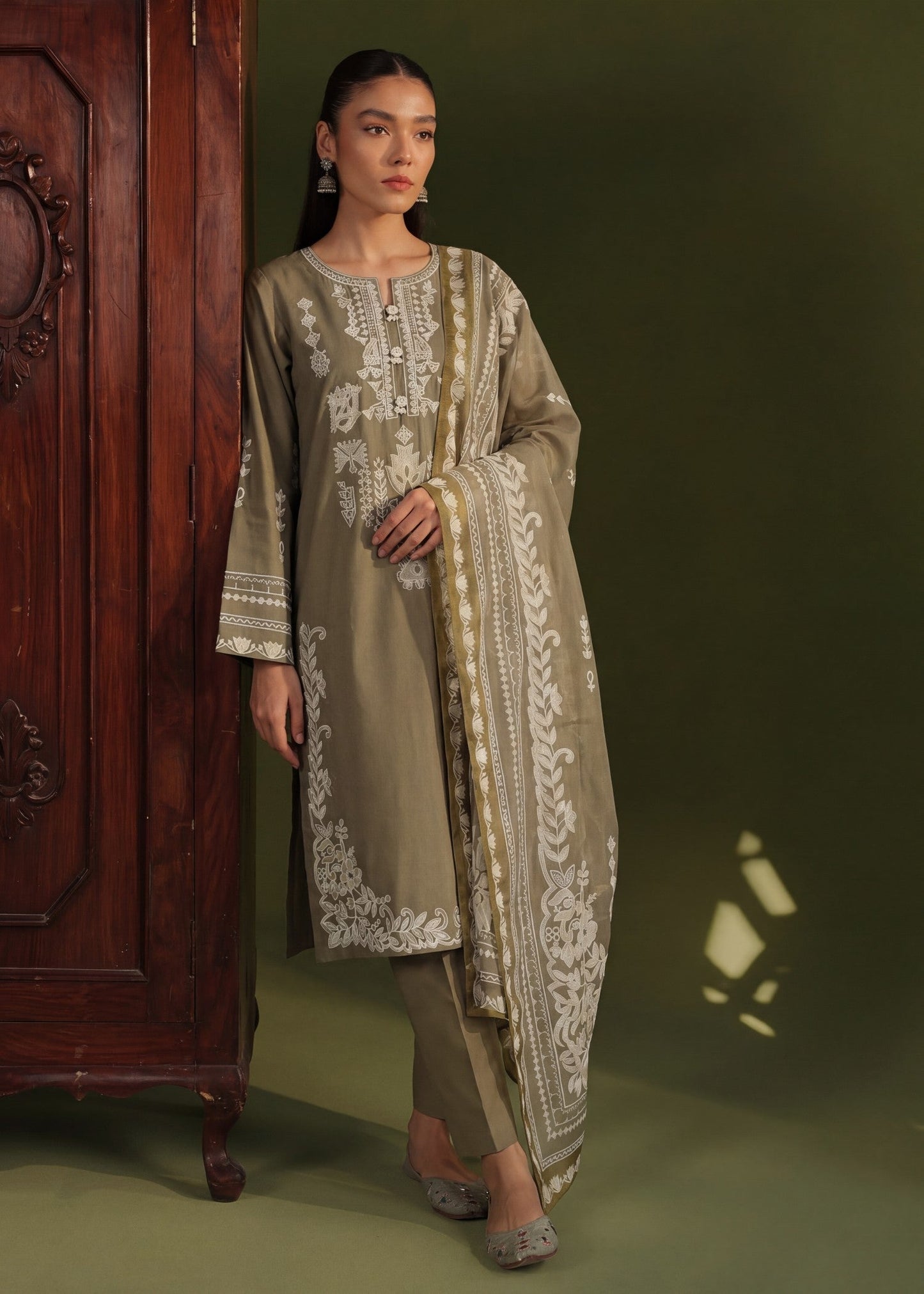 Ready to Wear Sage Green Embroidered Lawn Outfit Online in KSA Riyadh Saudi Arabia Oman Bahrain Qatar