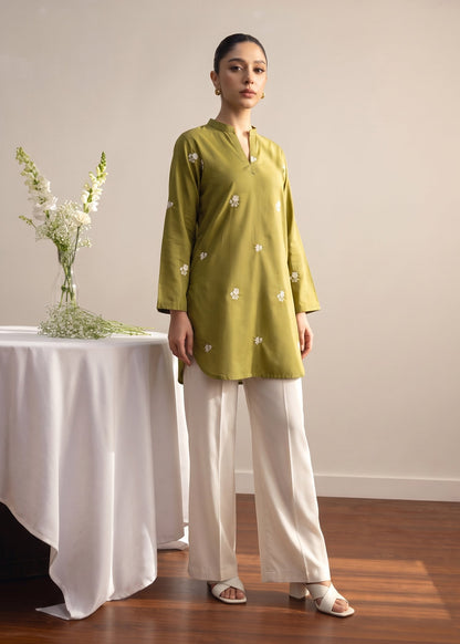 2 Piece Lawn Kurta Trouser Pakistani Suit Online in KSA Riyadh Saudi Arabia Oman Bahrain Qatar