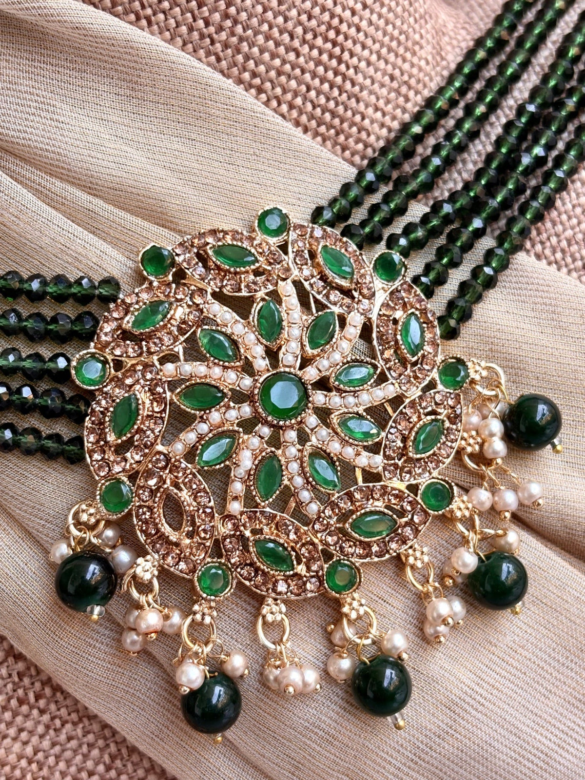 3 Piece Green Choker Necklace Set Online in KSA Riyadh Saudi Arabia Oman Bahrain Qatar