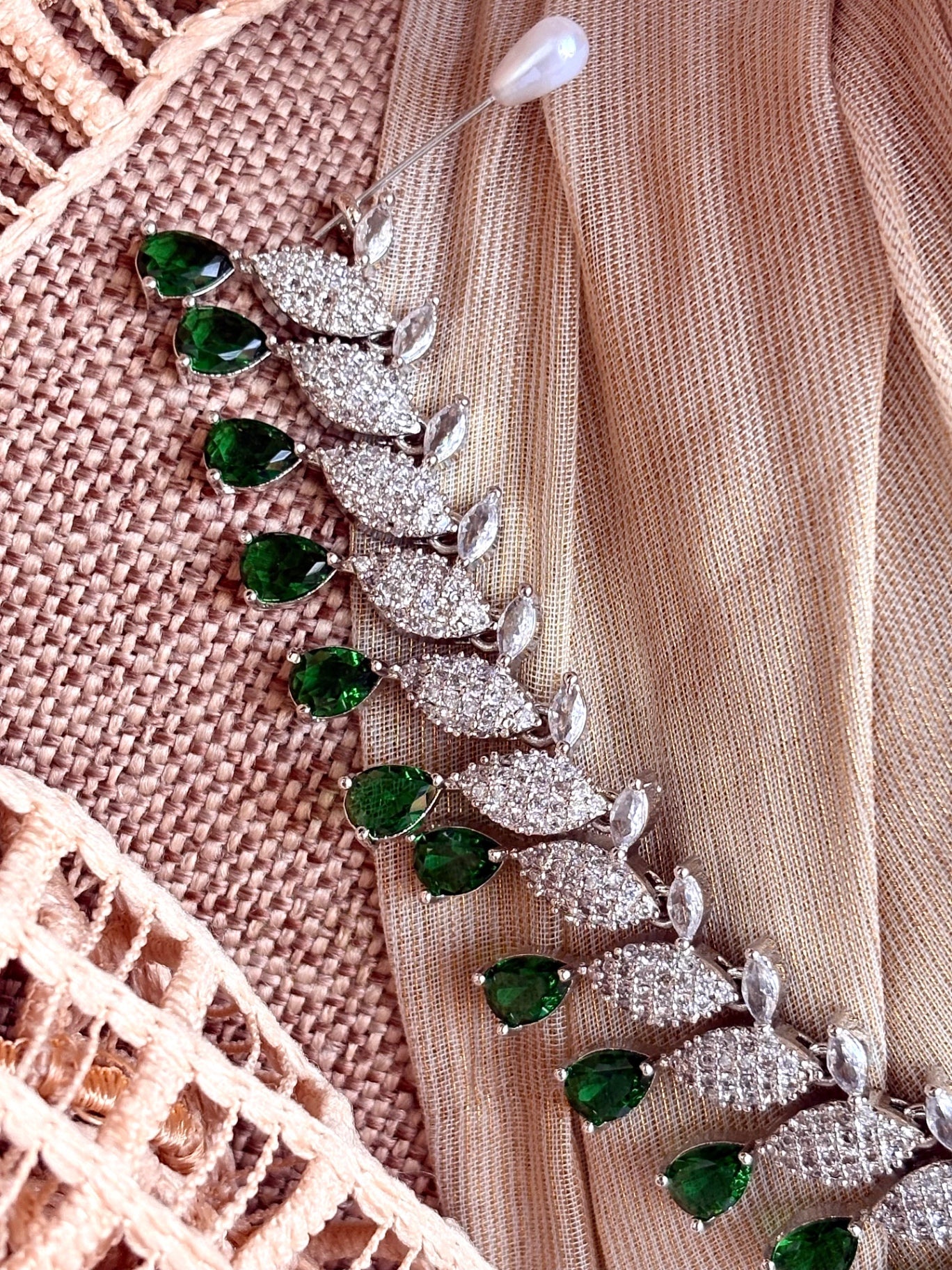 3 Piece Green Stone Jewellery Set Online in KSA Riyadh Saudi Arabia Oman Bahrain Qatar