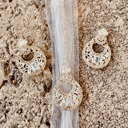 3 Piece Silver Jewellery Set for Party Wear Online in KSA Riyadh Saudi Arabia Oman Bahrain Qatar