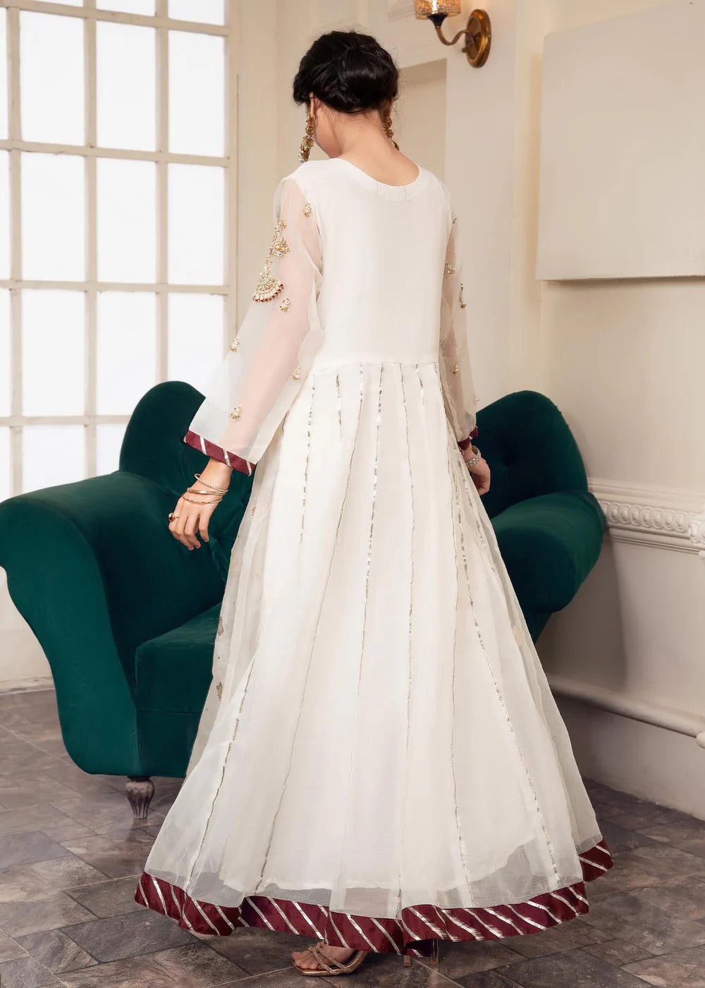 Off White Hand Embellished Anarkali Peshwas