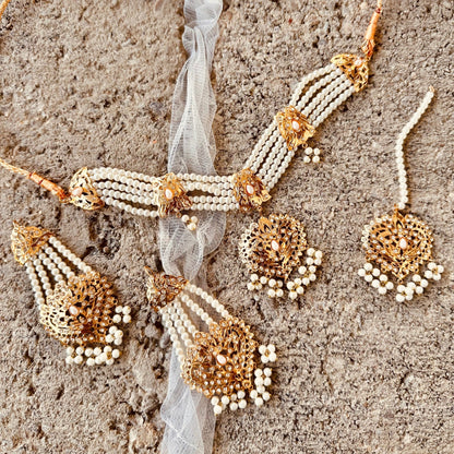 5 Piece Pakistani Bridal Jewellery Set with Malaa Choker Earrings Online in KSA Riyadh Saudi Arabia Oman Bahrain Qatar