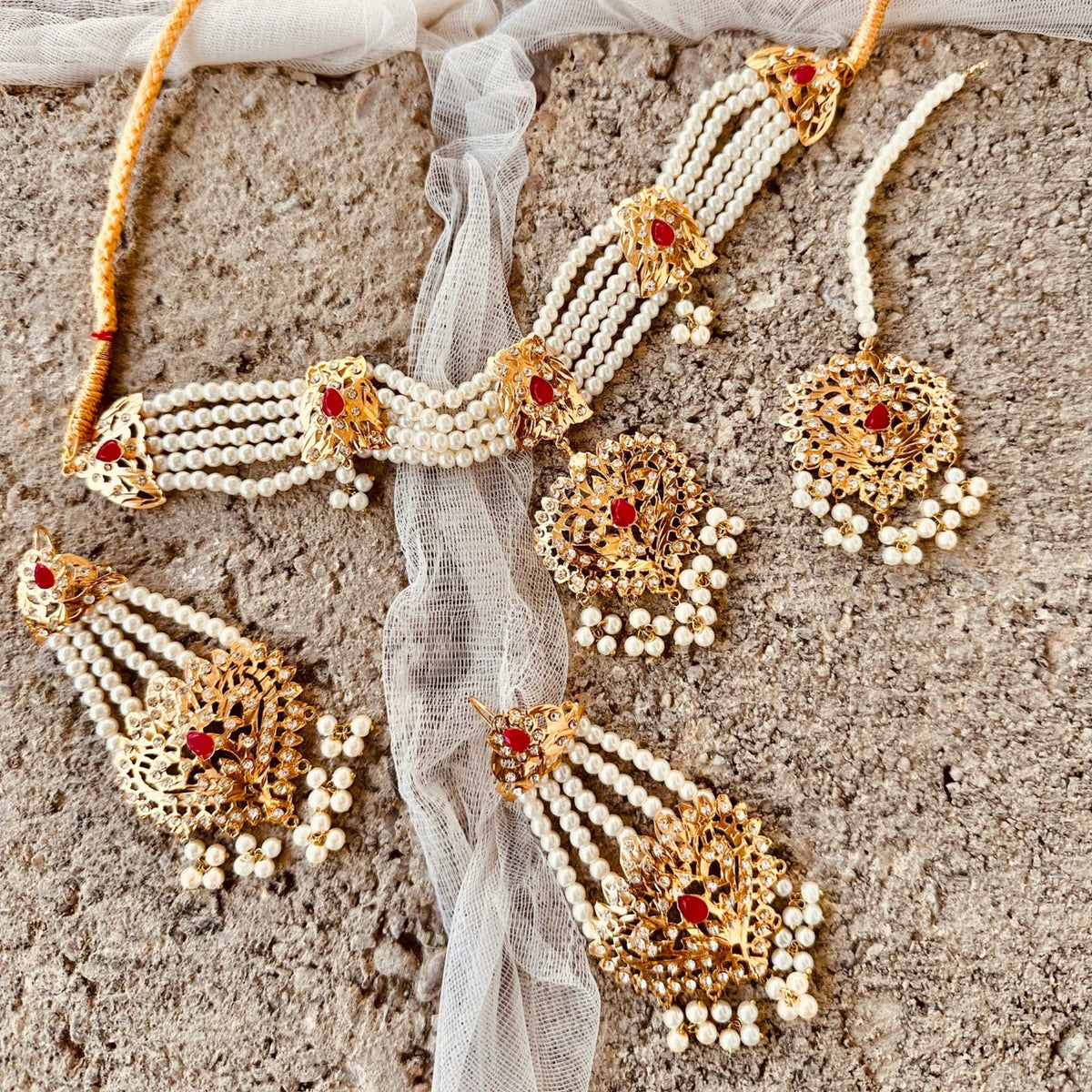 5 Piece Ruby Stone Bridal Necklace Set Online in KSA Riyadh Saudi Arabia Oman Bahrain Qatar