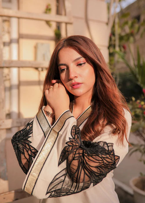 Embroidered Dhanak Winter Kurta Set