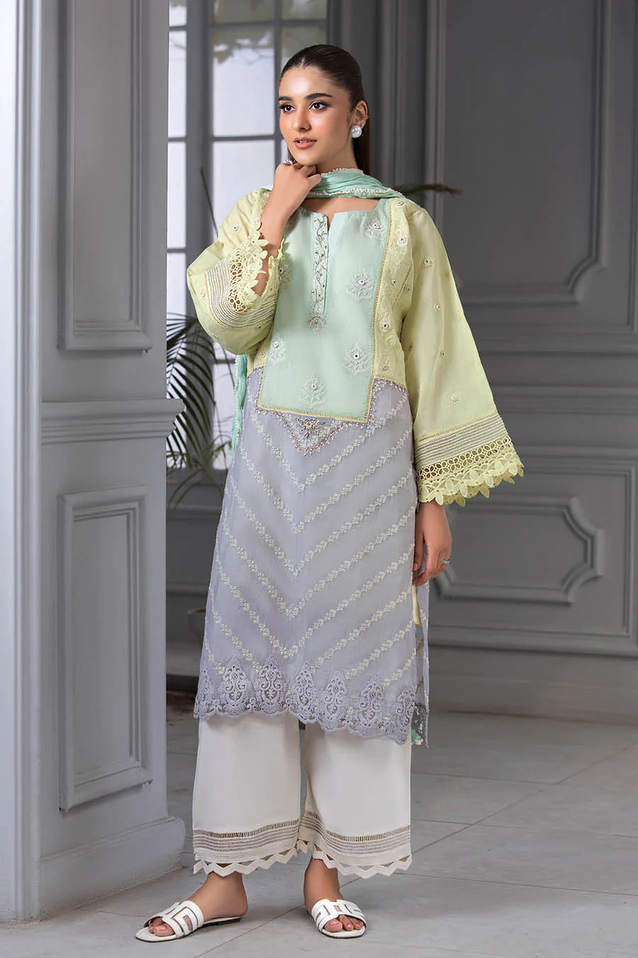 Hand Embroidered 100% Pure Swiss Lawn Cotton Suit