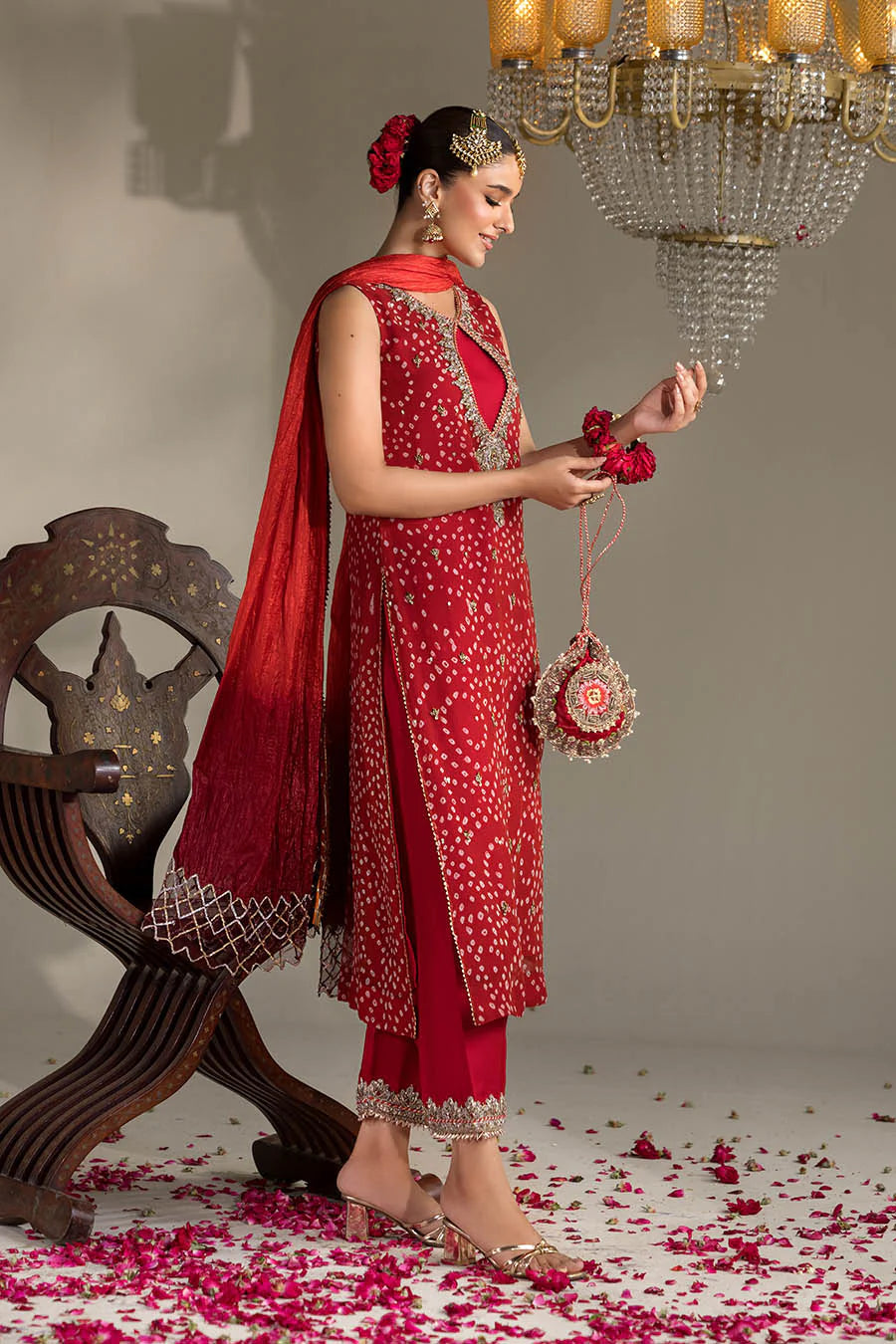 Hand Embroidered Chiffon Chunnari Suit
