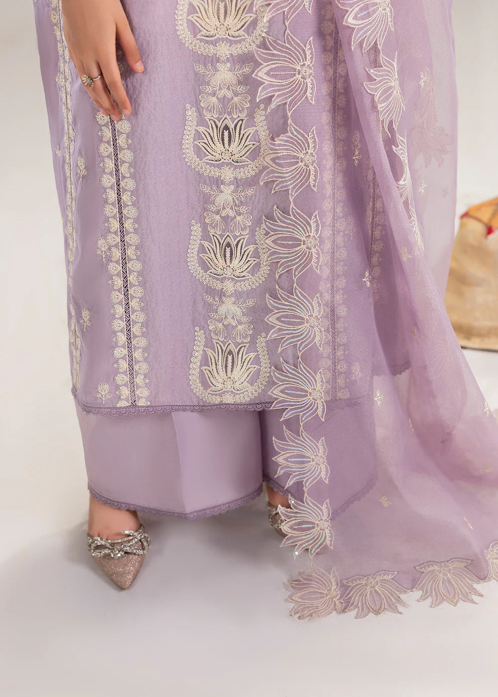 Lilac Lawn Suit with Khadi Net Dupatta