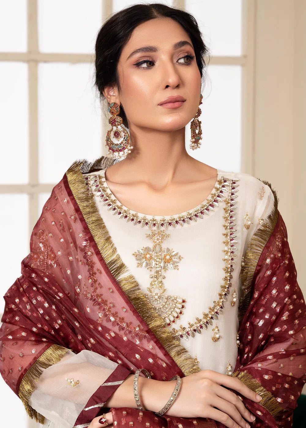 Off White Hand Embellished Anarkali Peshwas