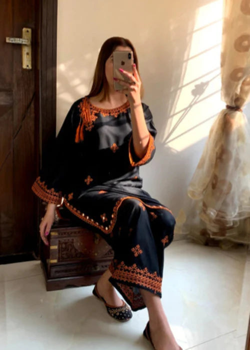 Black Linen Embroidered Kurta Set with Mirror Work