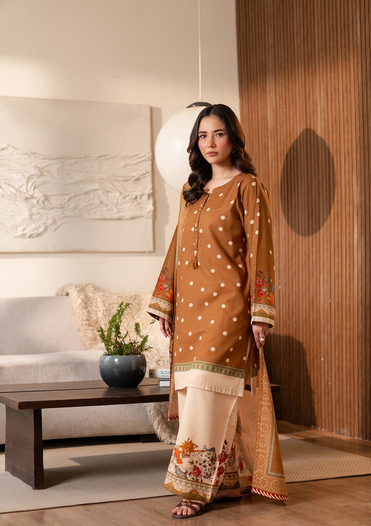 Alizeh Bin Tayyab Brown Khaddar Pakistani Suit Online in KSA Riyadh Saudi Arabia Oman Bahrain Qatar