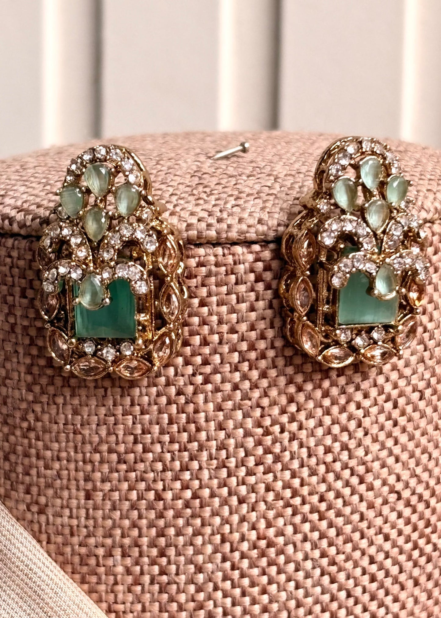 Antique Finish Mint Stone Jewellery Set Online in UK USA Canada