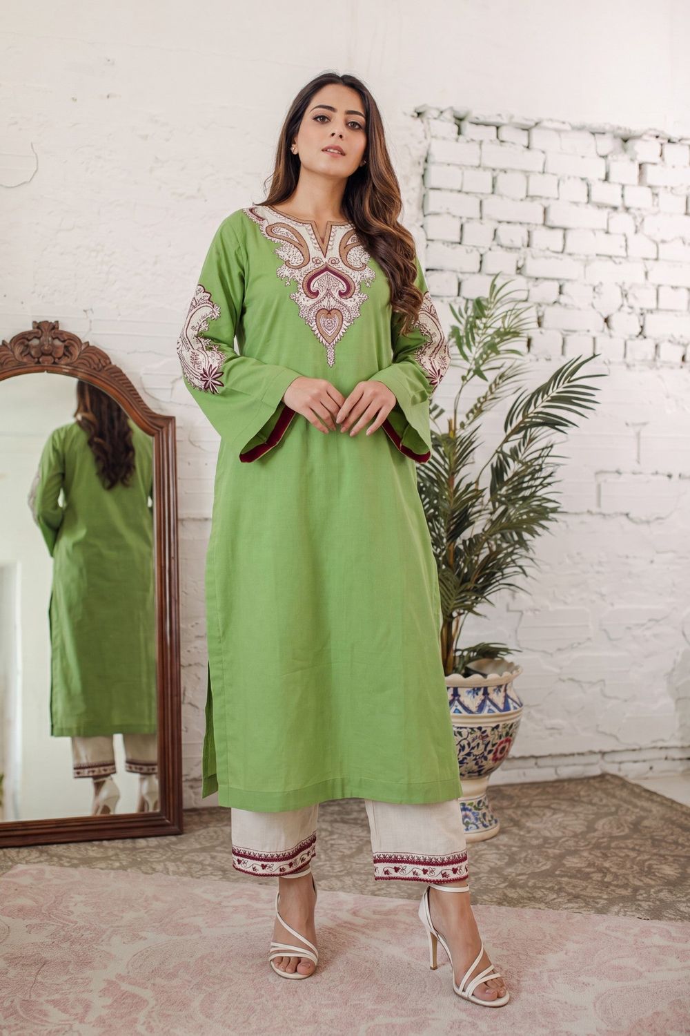 Apple Green Embroidered Lawn Kurta Set Online in Dubai UAE Abudhabi Ajman Sharjah