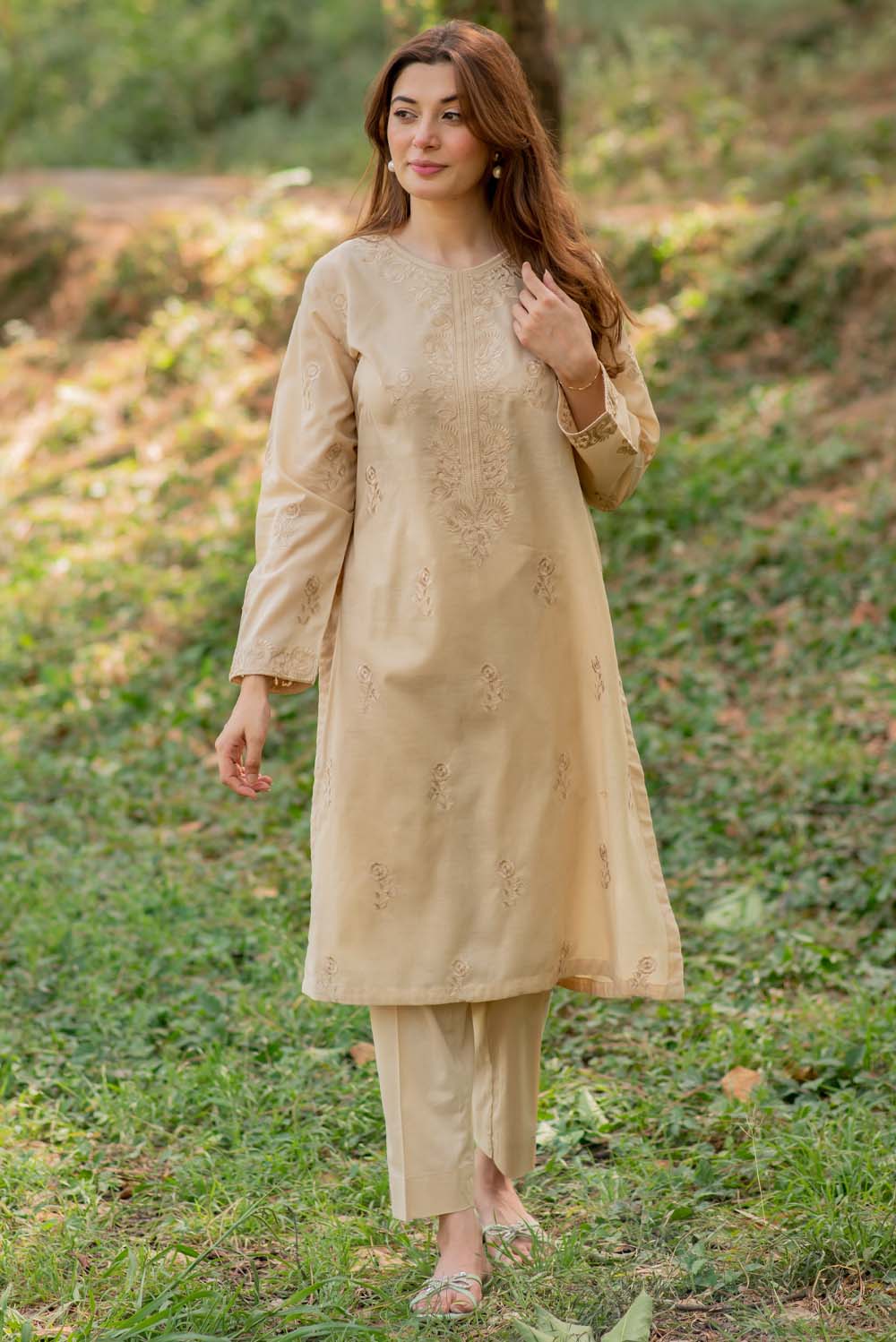 Embroidered Kurta with Straight Pants