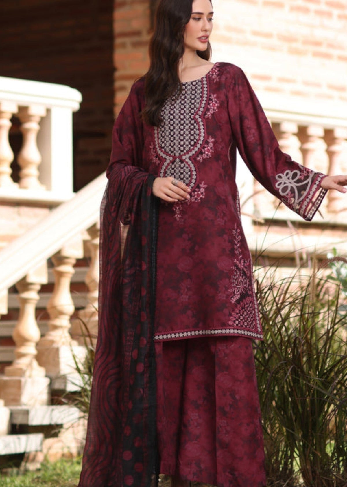 Pakistani Designer Maroon Crinkle Chiffon Shalwar Kameez Online in KSA Riyadh Saudi Arabia Oman Bahrain Qatar