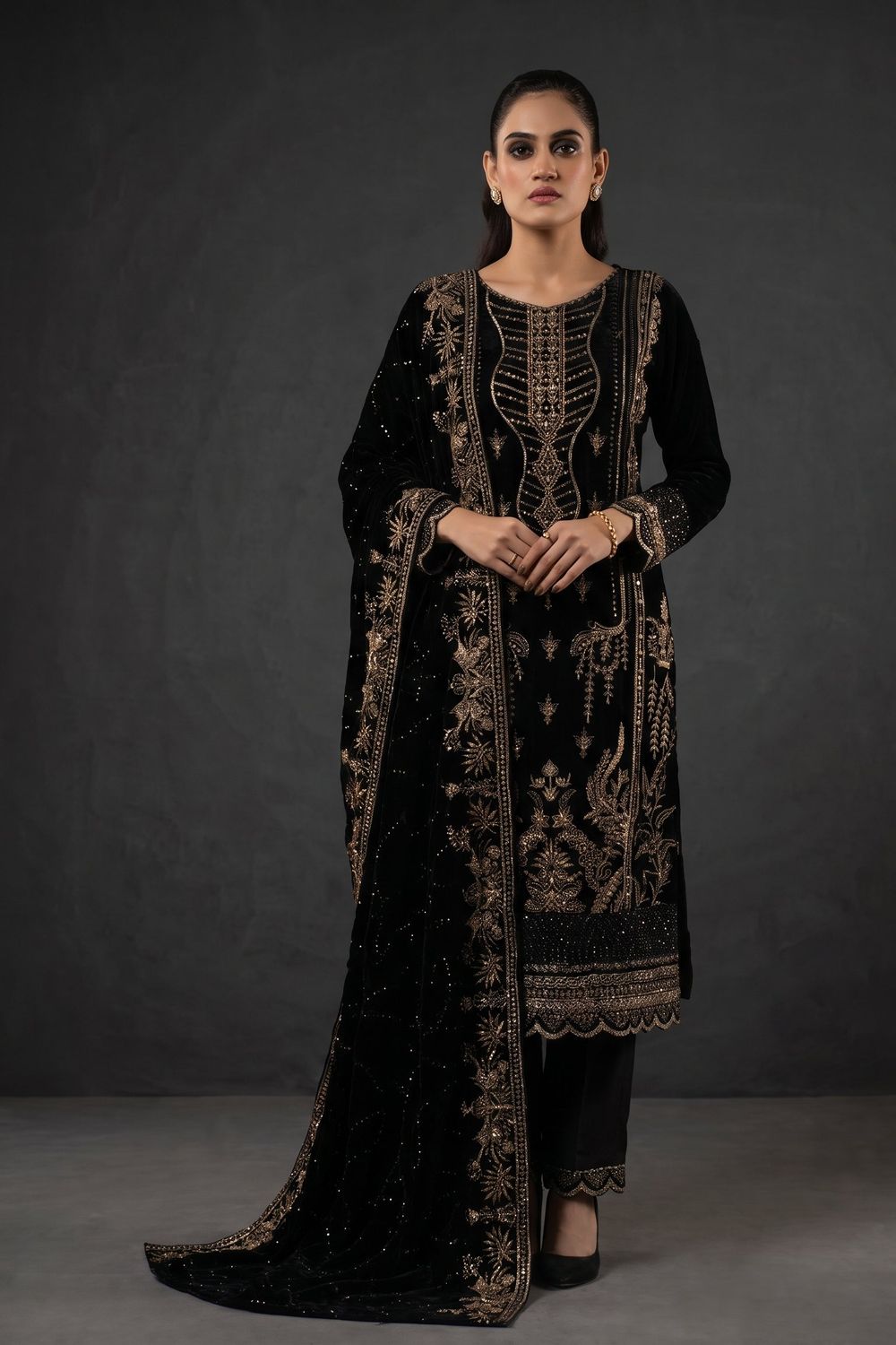 Black Embellished Velvet Pakistani Suit Online in Dubai UAE Abudhabi Ajman Sharjah