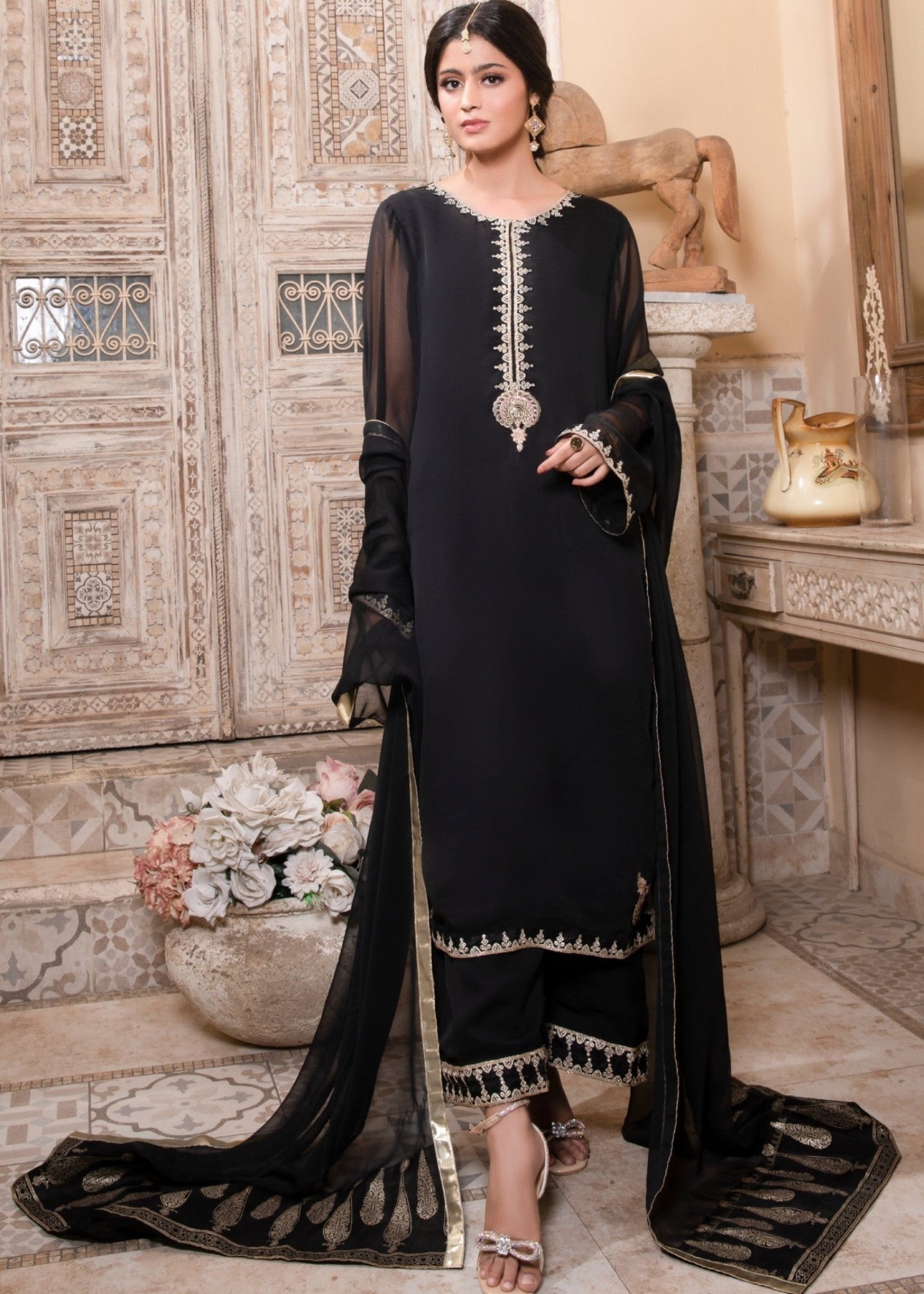 Black Embroidered Chiffon Festive Suit Online in KSA Riyadh Saudi Arabia Oman Bahrain Qatar