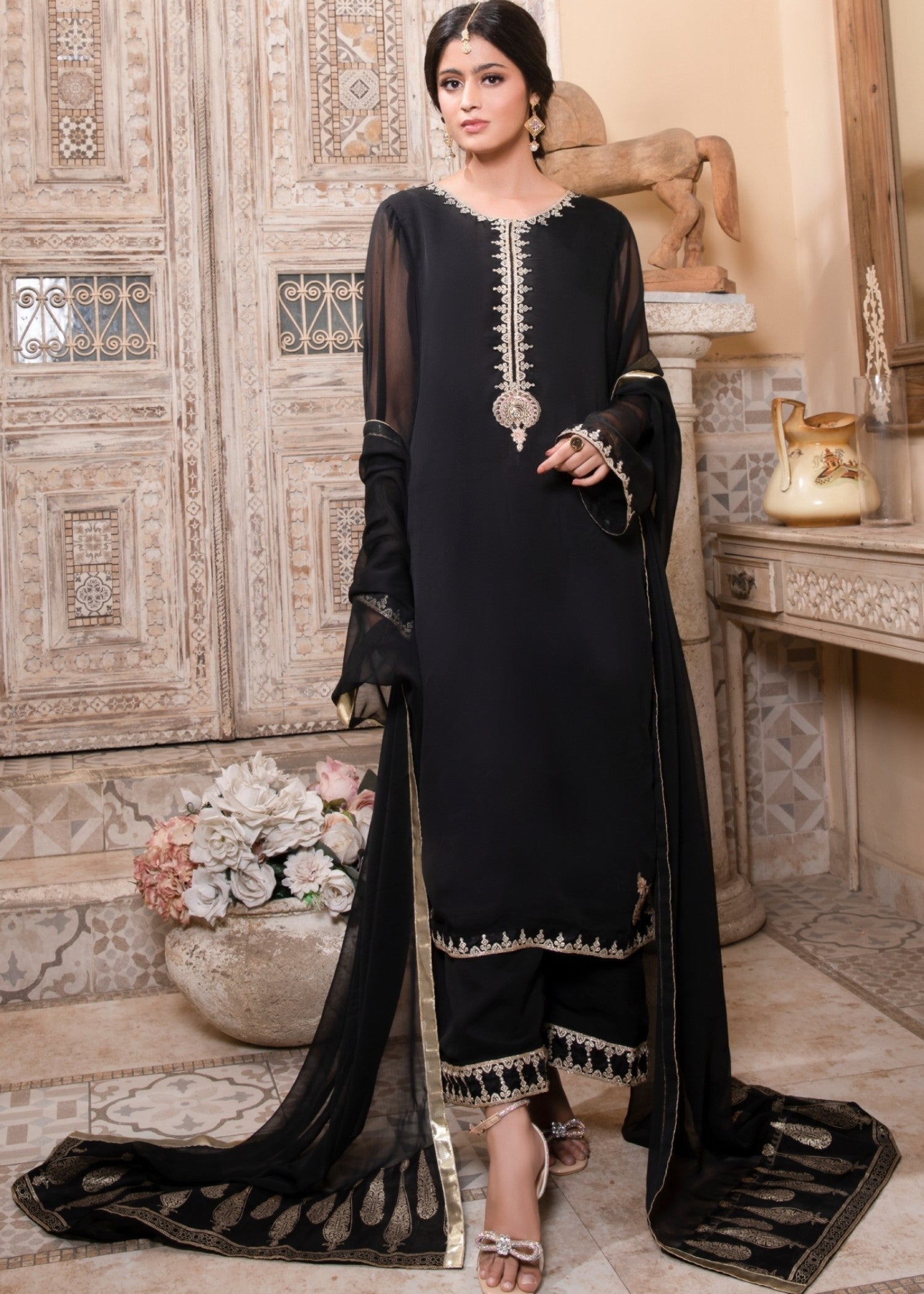 Black Embroidered Chiffon Festive Suit Online in KSA Riyadh Saudi Arabia Oman Bahrain Qatar
