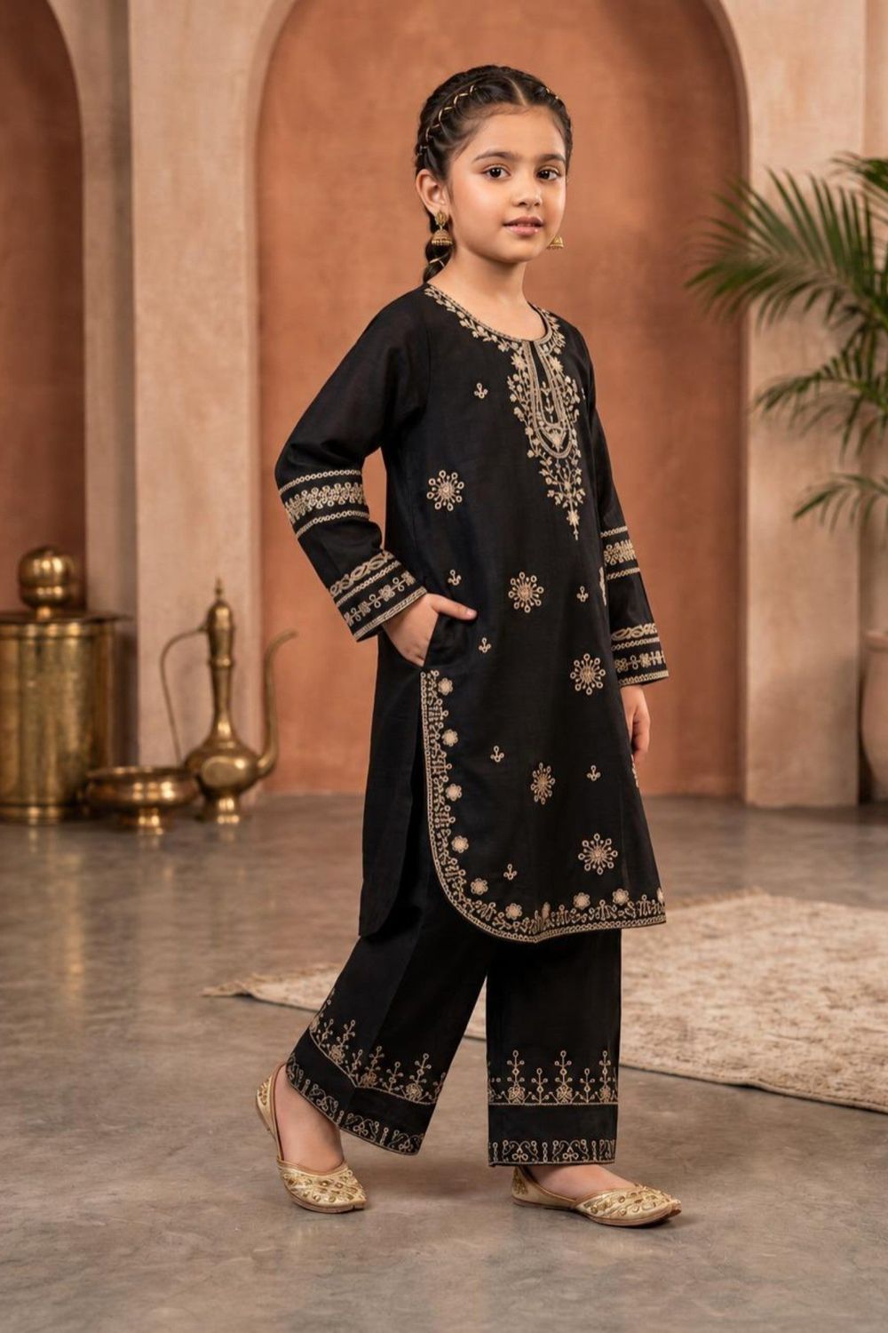 Black Embroidered Cotton Jacquard Girls Kurta Set Online in Dubai UAE Abudhabi Ajman Sharjah