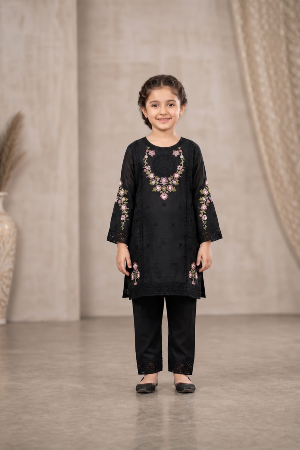 Black Embroidered Cotton Kurta Set Online in Dubai UAE Abudhabi Ajman Sharjah