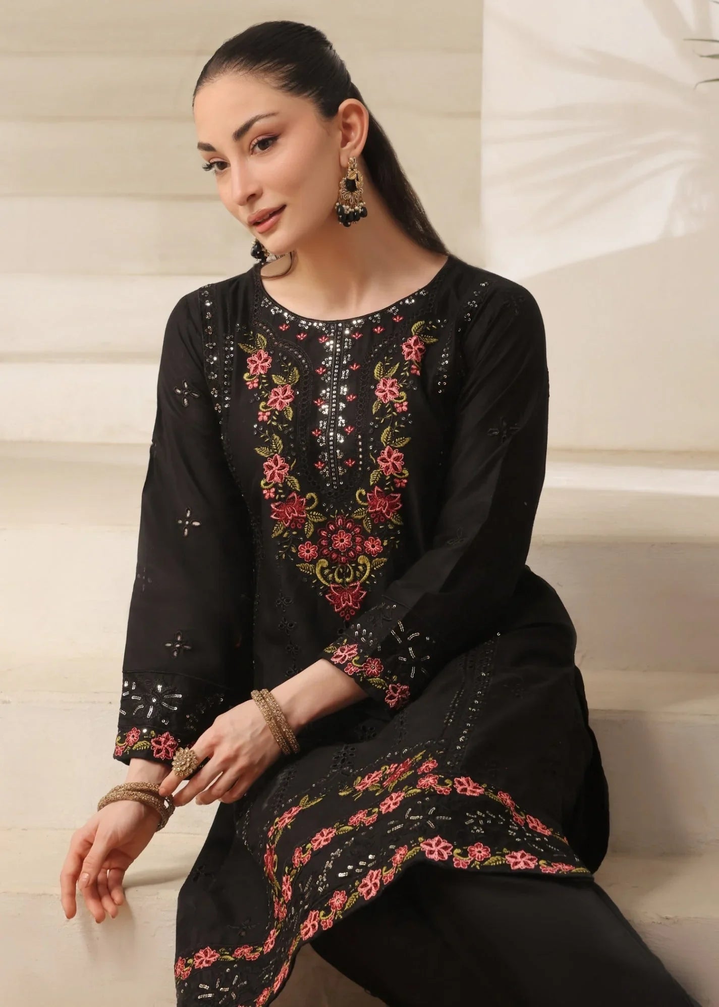 Black Embroidered Cotton Kurta Set Online in Dubai UAE Abudhabi Ajman Sharjah