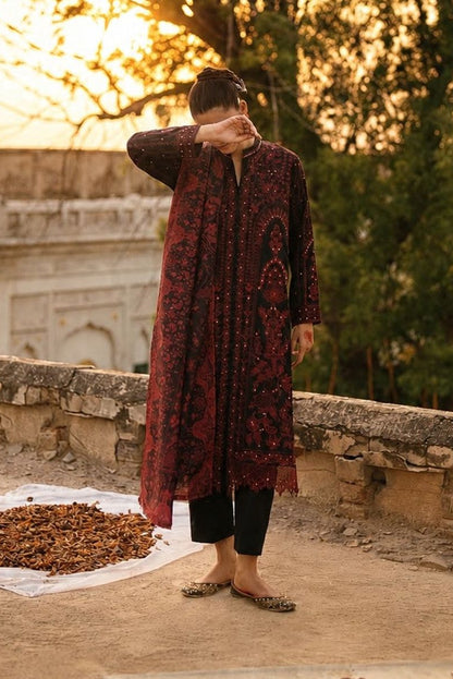 Black Embroidered Cotton Lawn Pakistani Suit Online in Dubai UAE Abudhabi Ajman Sharjah