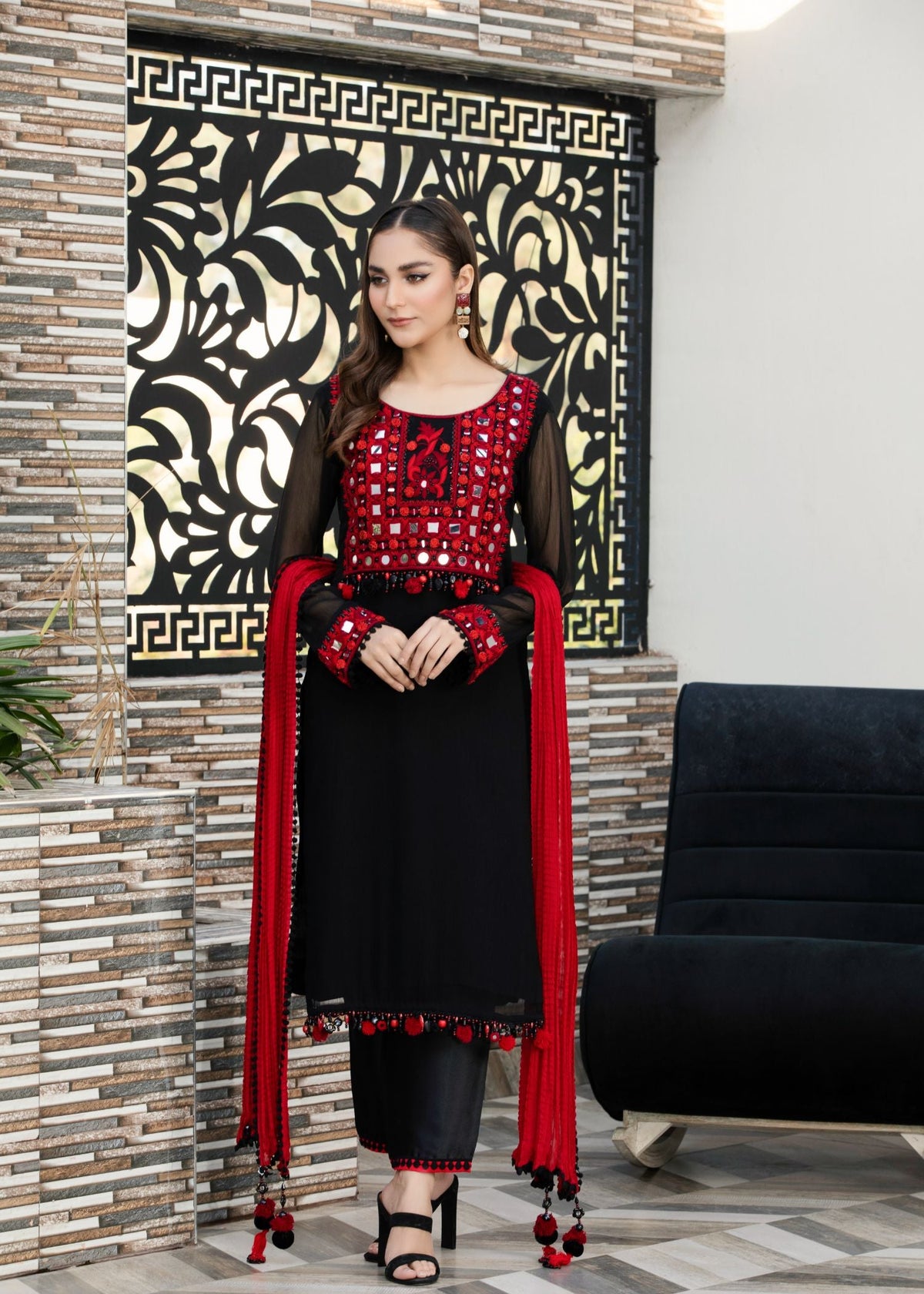 Black Embroidered Crinkle Chiffon Designer Salwar Kameez Online in UK USA Canada