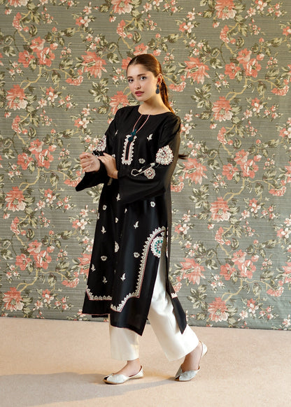 Black Embroidered Daily Wear Kurta Online in KSA Riyadh Saudi Arabia Oman Bahrain Qatar