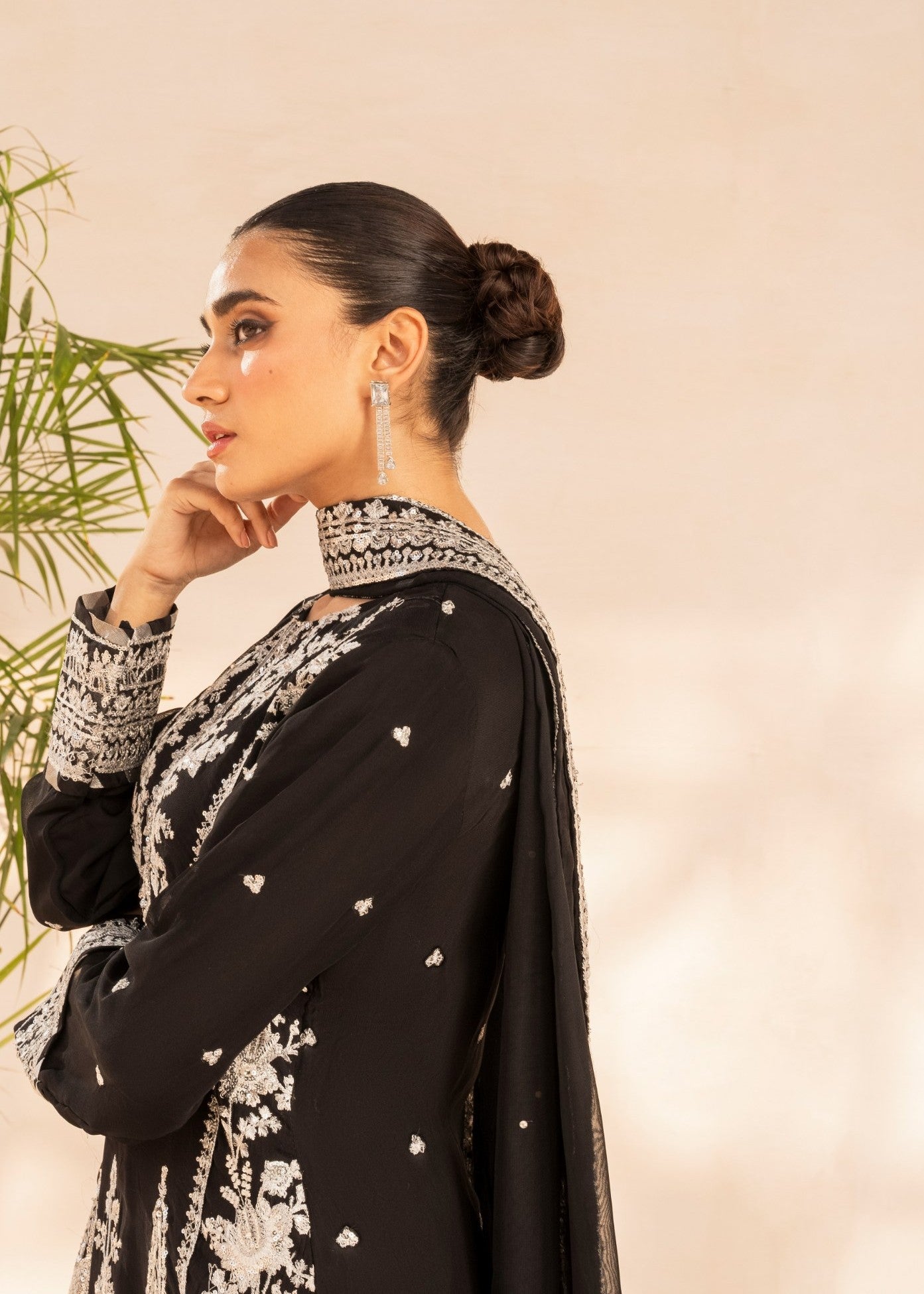 Black Embroidered Georgette Chiffon Pakistani Outfit Online in Dubai DXB UAE Abudhabi Meena Bazaar