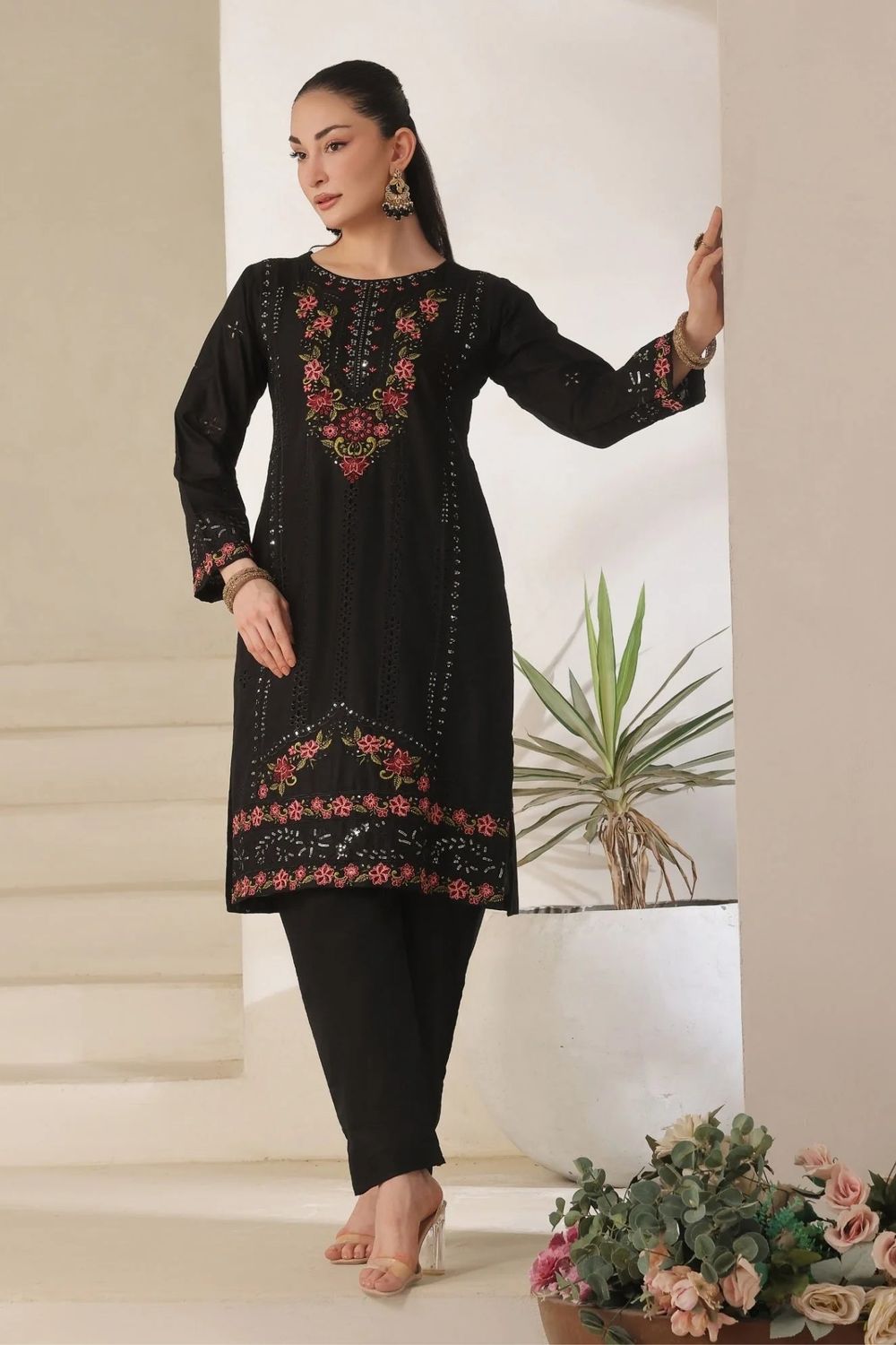 Black Embroidered Lawn Cotton Kurta Set Online in Dubai UAE Abudhabi Ajman Sharjah