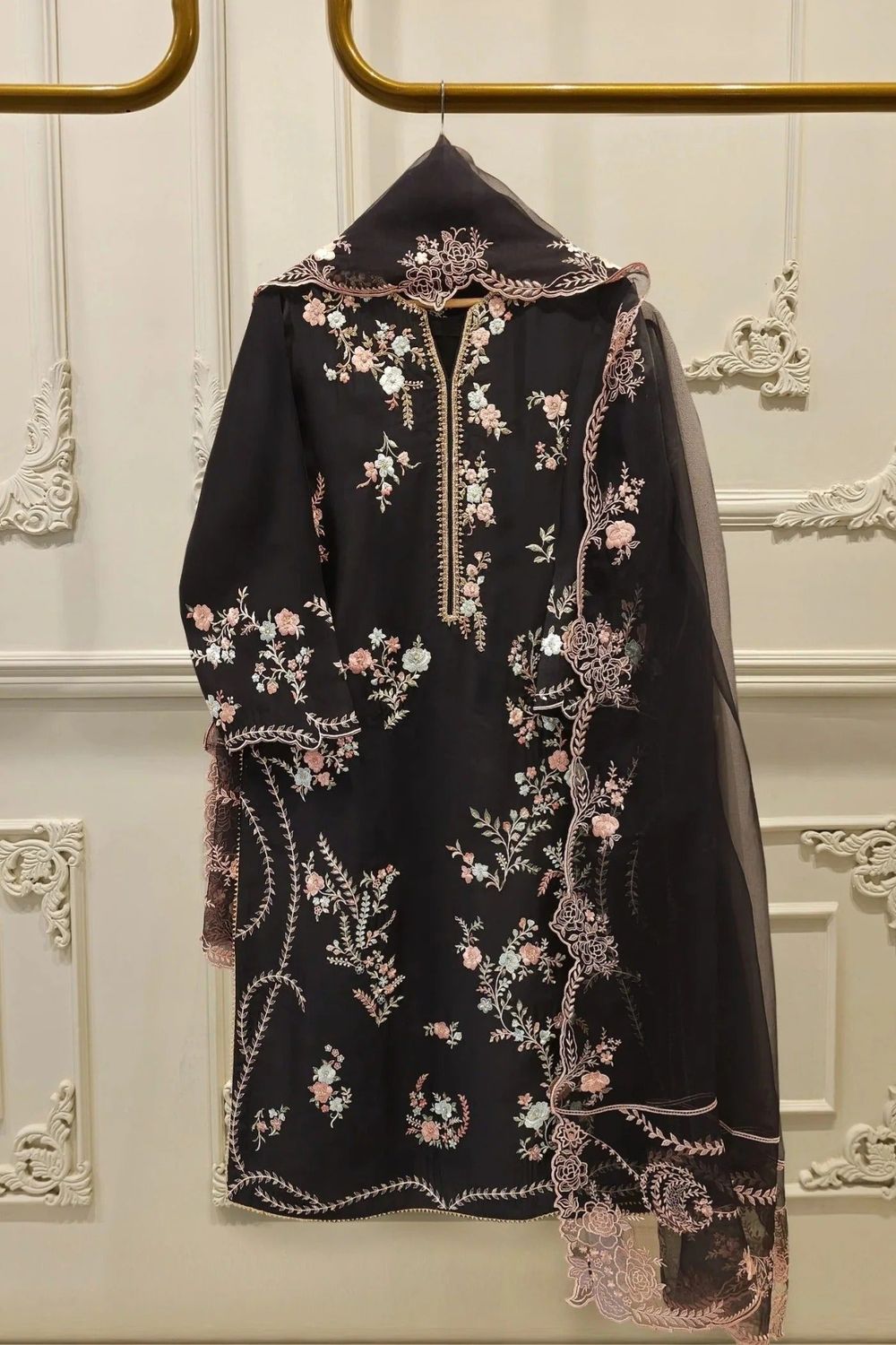 Black Embroidered Lawn Cotton Salwar Suit Online in Dubai UAE Abudhabi Ajman Sharjah
