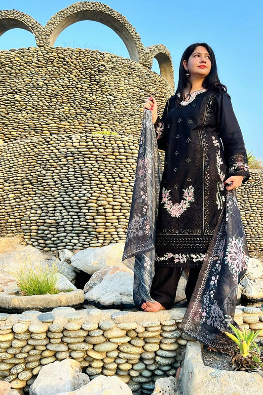 Black Embroidered Lawn Kurta Set Online in Dubai UAE Abudhabi Ajman Sharjah