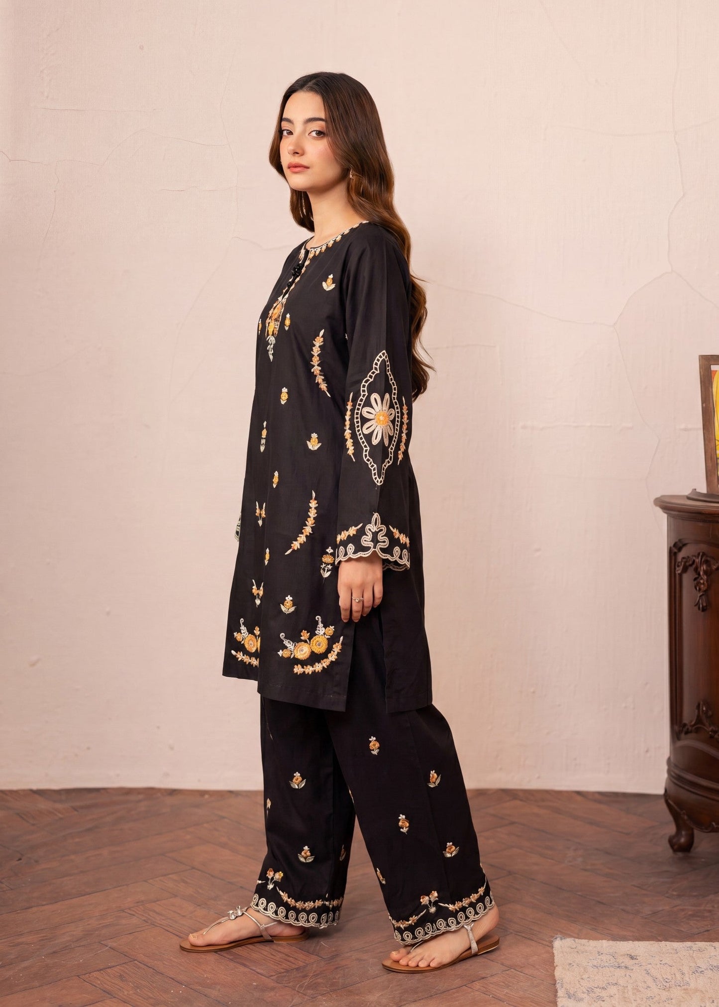 Black Embroidered Lawn Ladies Suit Online in Dubai UAE Abudhabi Ajman Sharjah