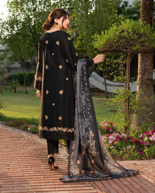 Black Embroidered Lawn Salwar Kameez Online in KSA Riyadh Saudi Arabia Oman Bahrain Qatar