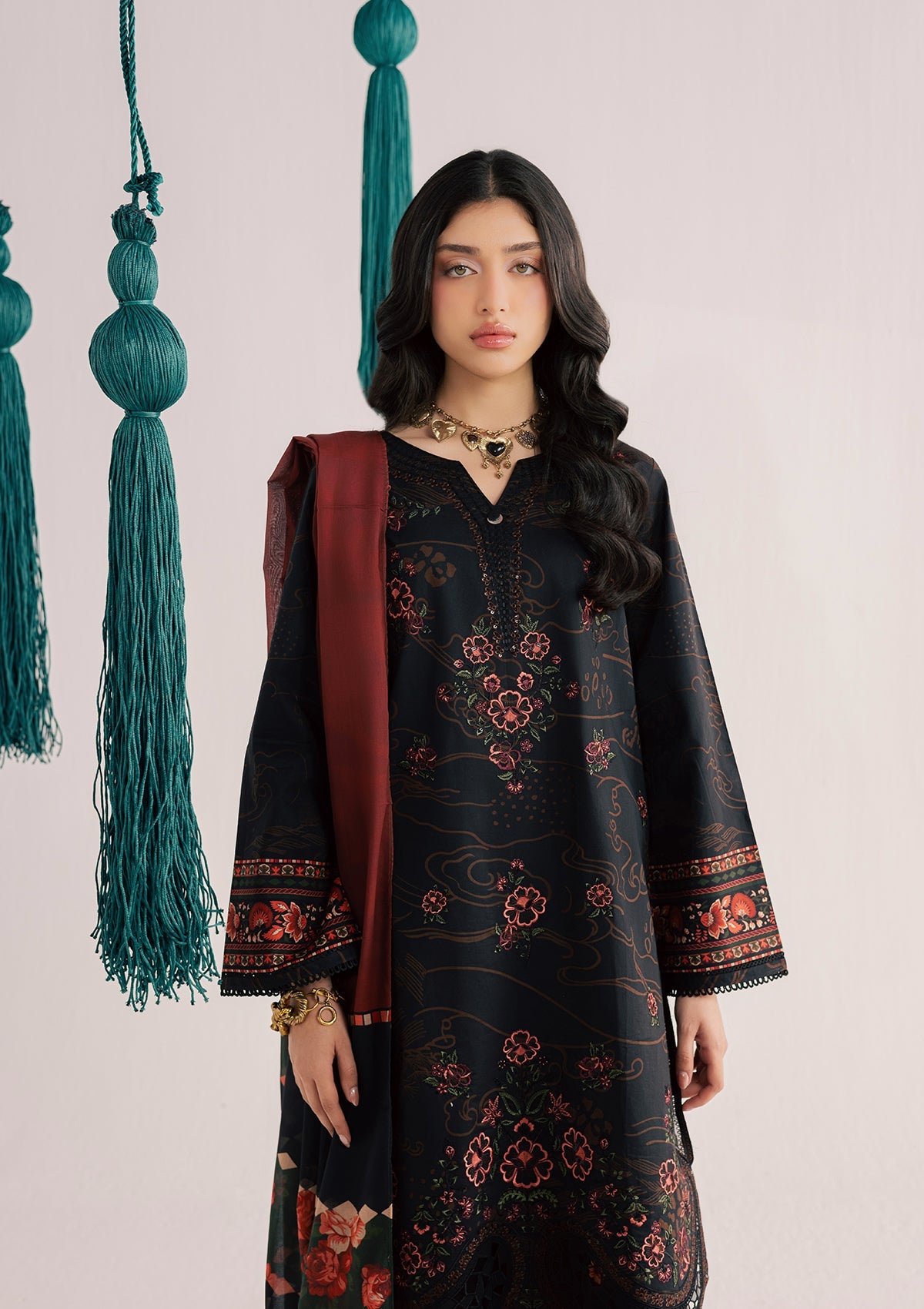 Black Embroidered Lawn Straight Kurta Online in Dubai UAE Abudhabi Ajman Sharjah