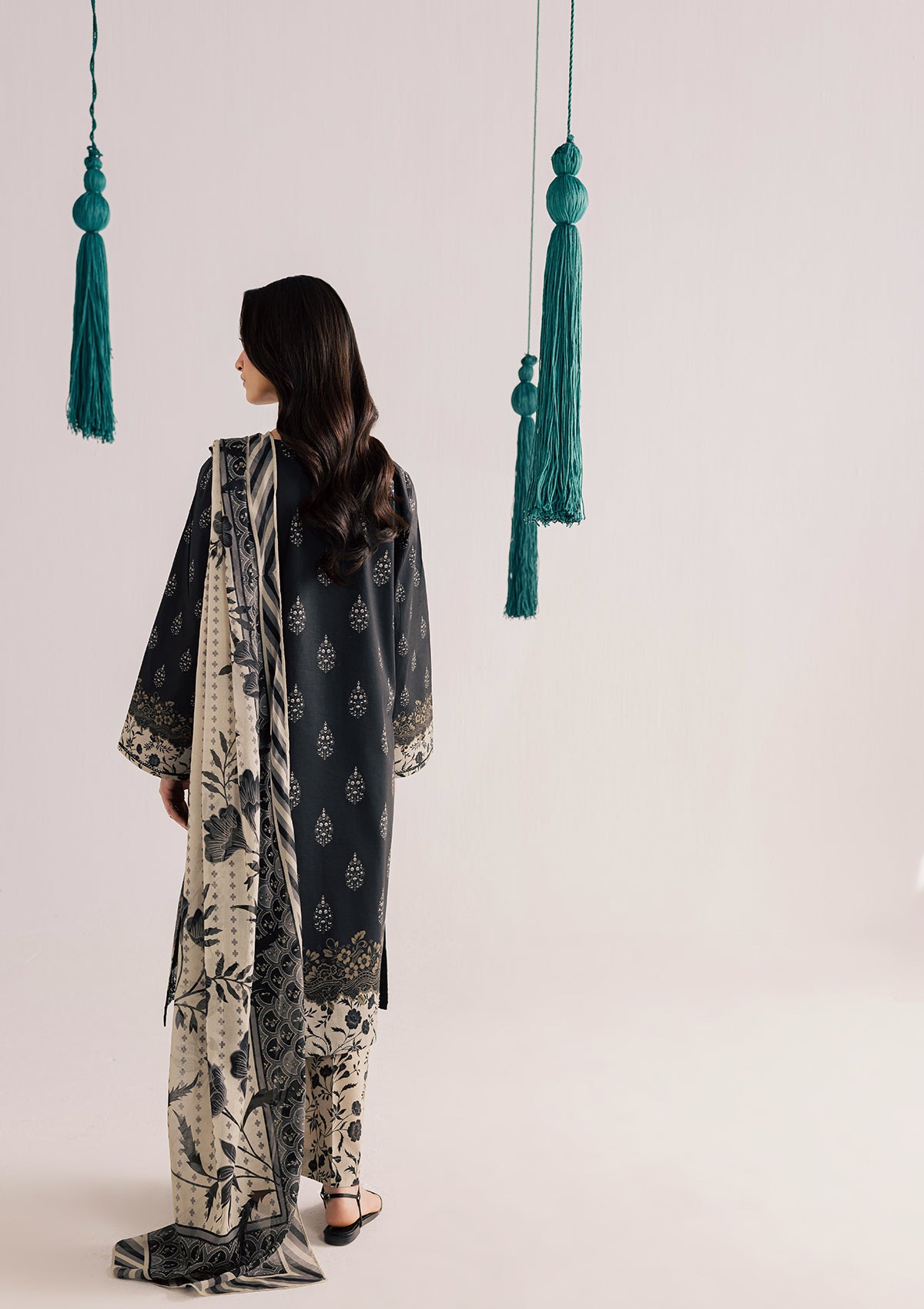 Black Embroidered Lawn Suit for Women Online in Dubai DXB UAE Abudhabi Meena Bazaar