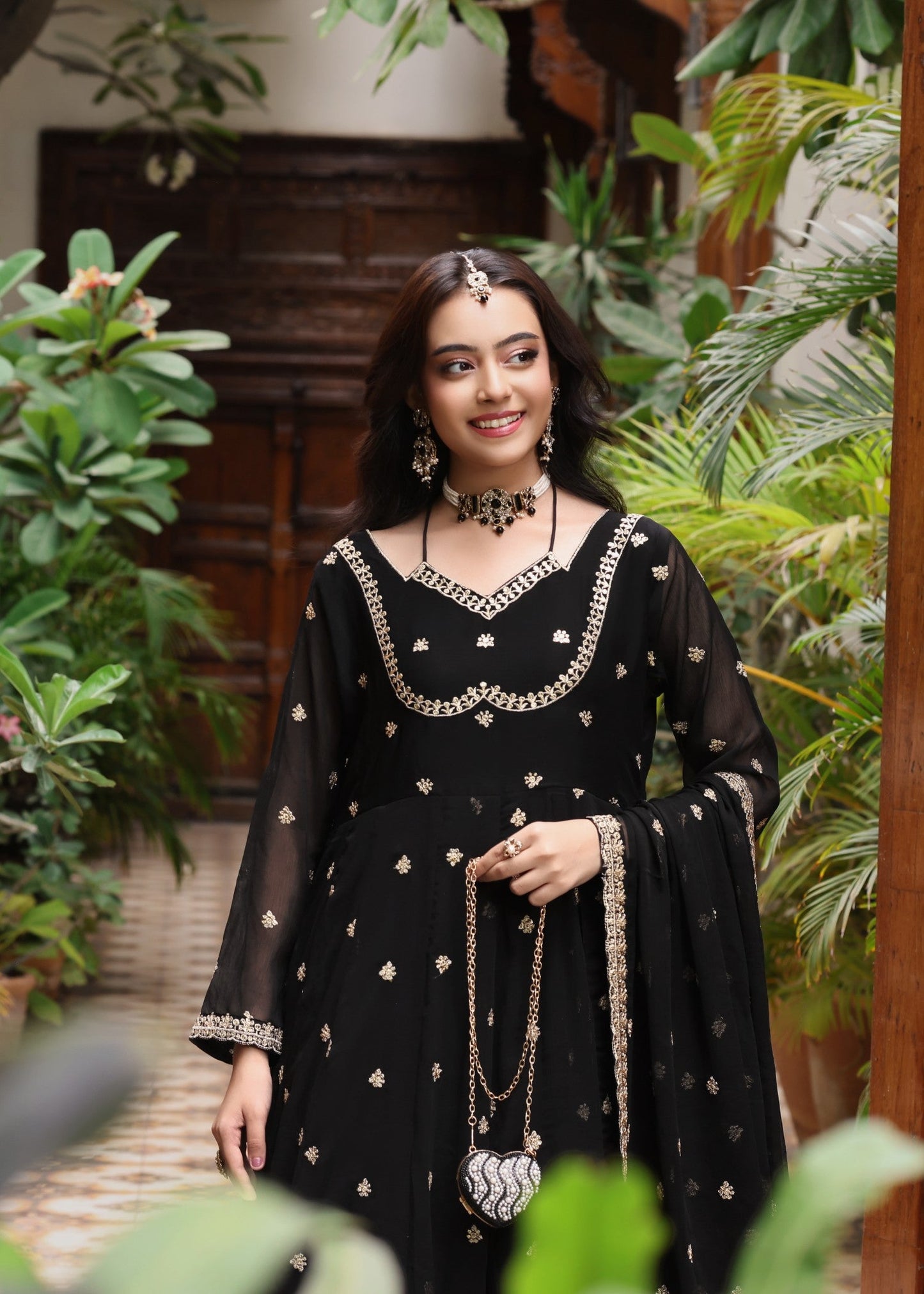 Black Embroidered Party Wear Chiffon Suit Online in KSA Riyadh Saudi Arabia Oman Bahrain Qatar